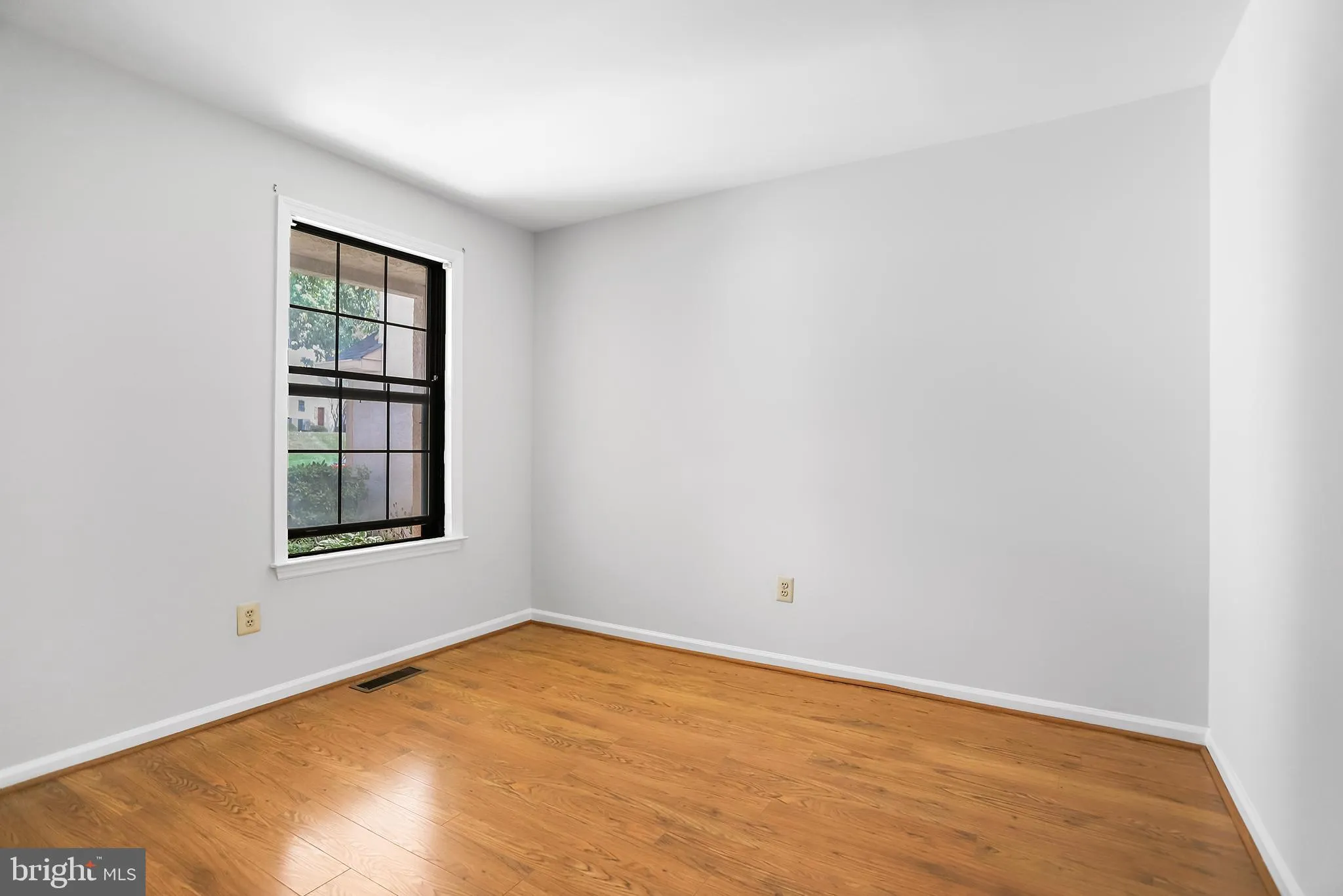 West Chester, Pennsylvania 19382, United States, 2 Bedrooms Bedrooms, ,2 BathroomsBathrooms,Residential,Active,212435