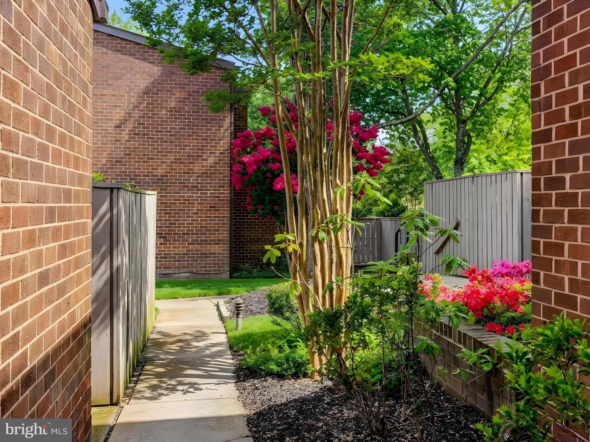 ANNEN WOODS - Residential