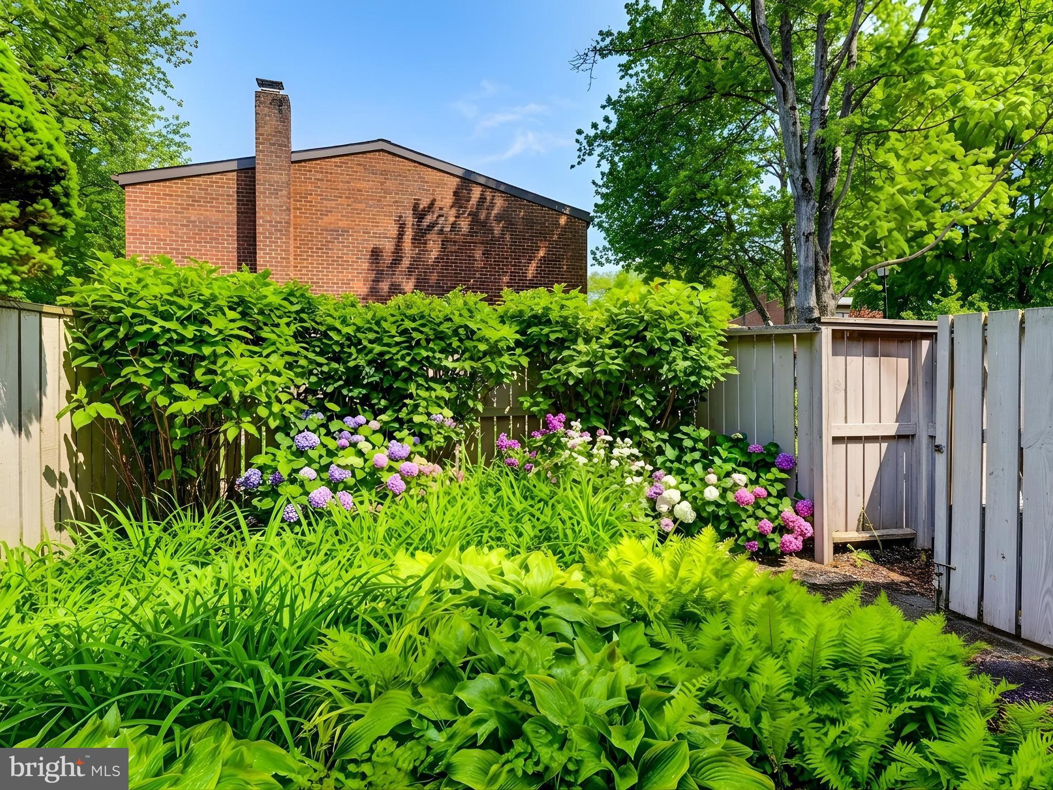 ANNEN WOODS - Residential