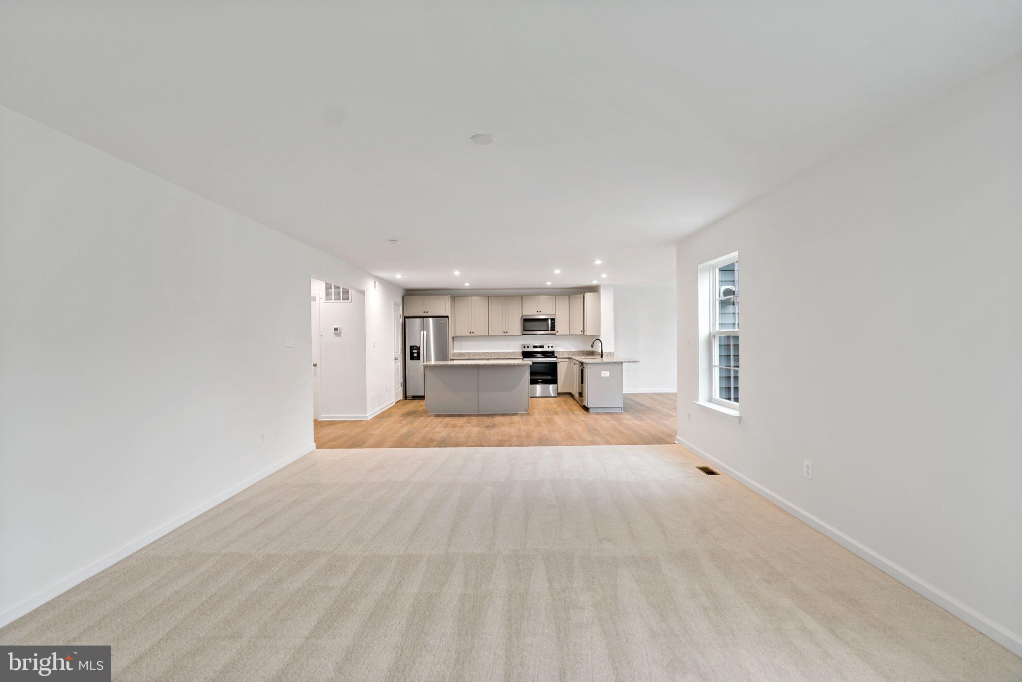 SOUTH BROOK - Residential