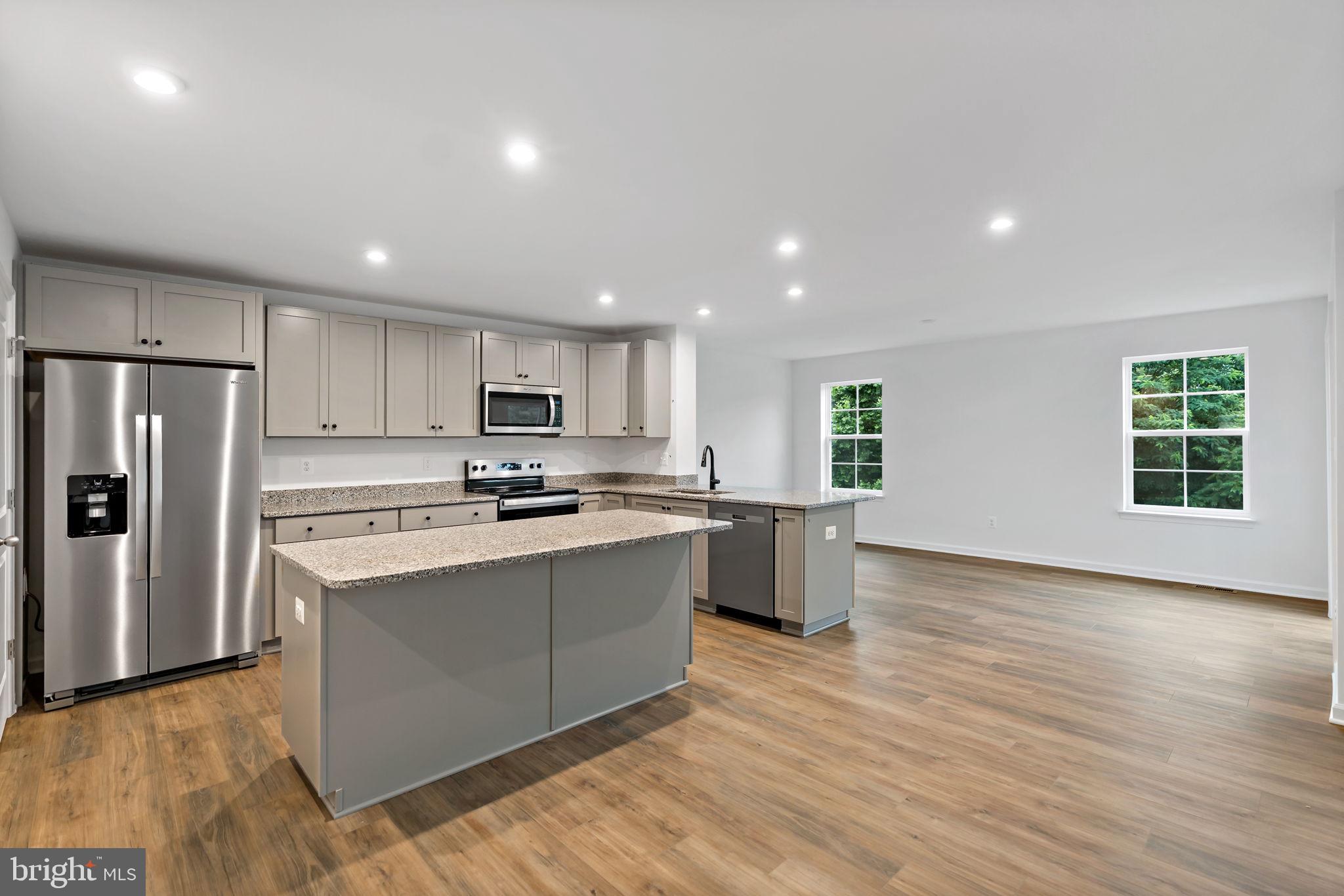 SOUTH BROOK - Residential