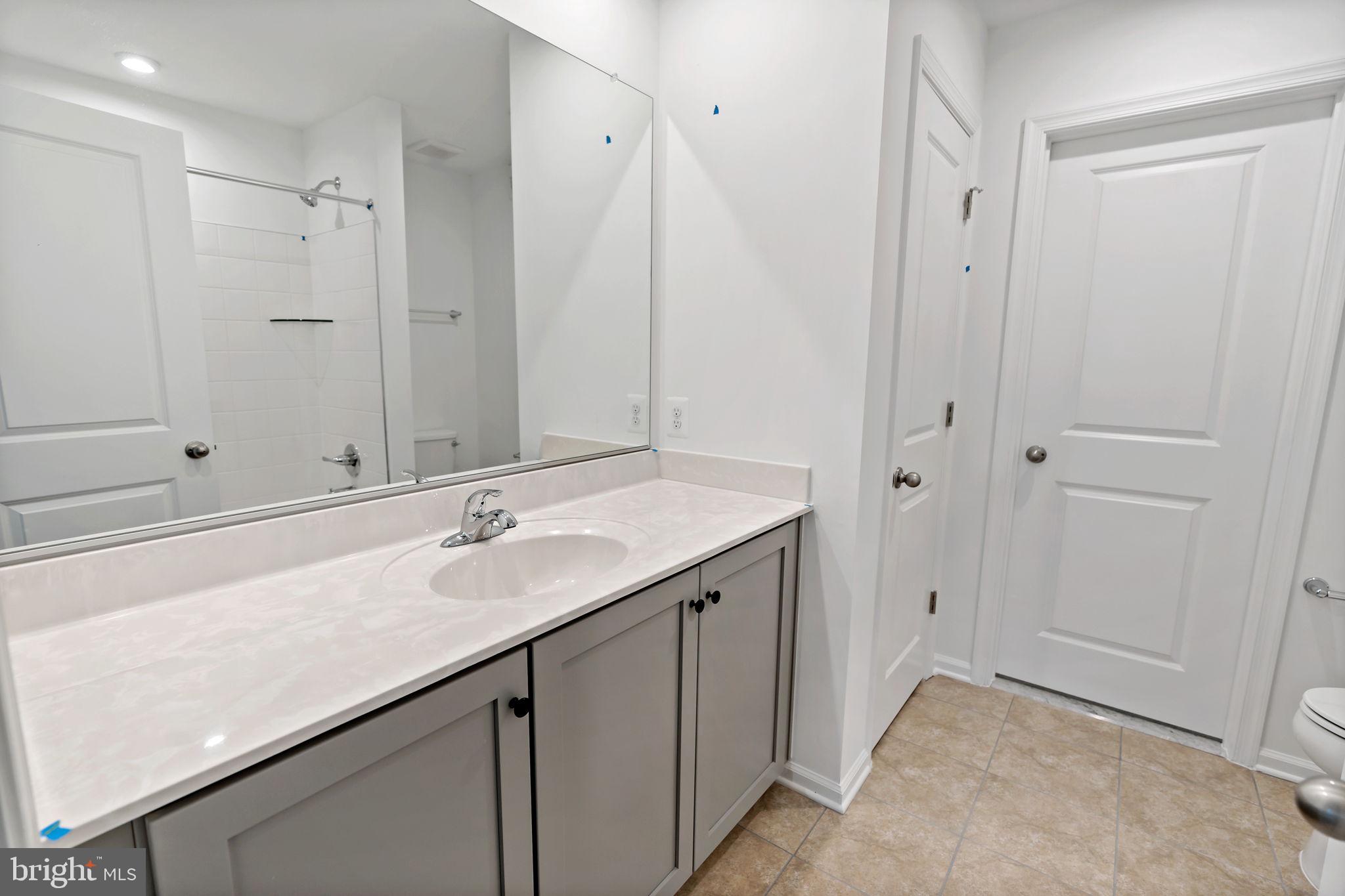 SOUTH BROOK - Residential