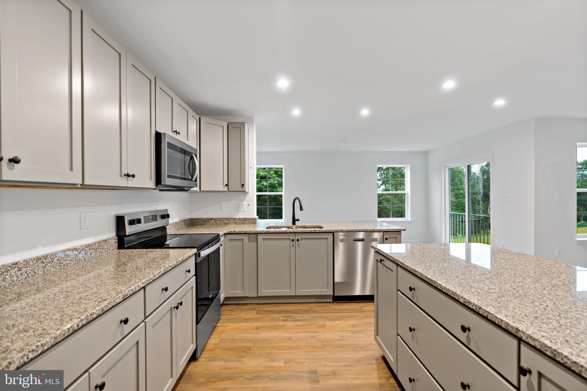 SOUTH BROOK - Residential