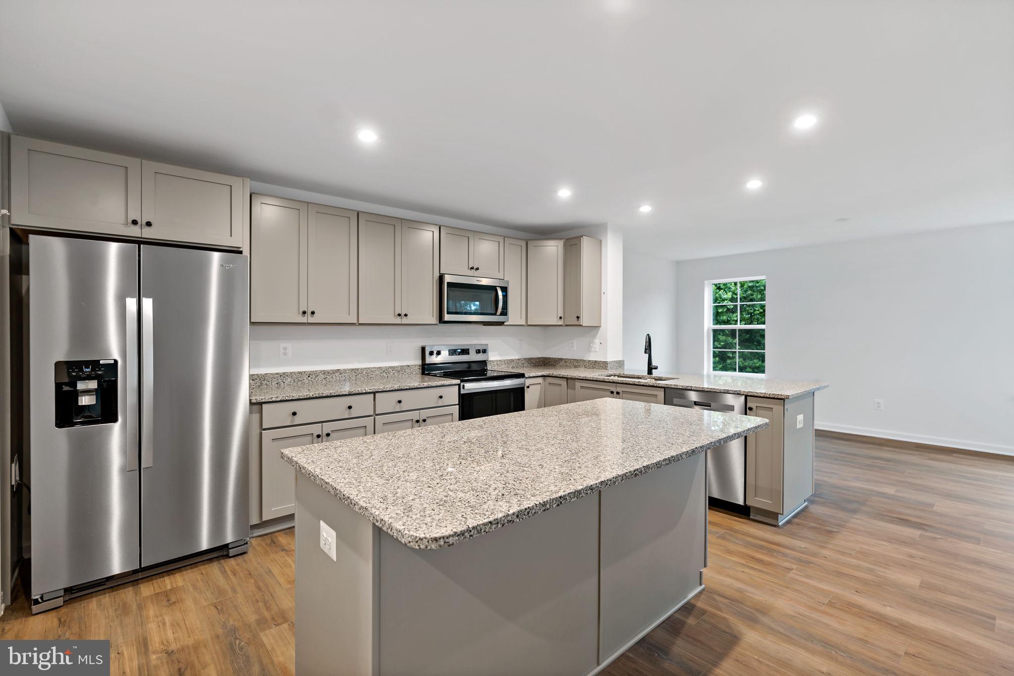 SOUTH BROOK - Residential