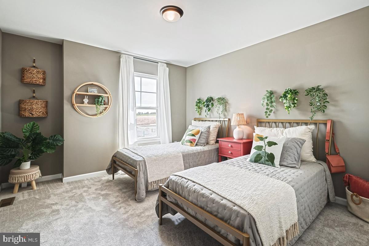 LOGAN GREENE - Residential