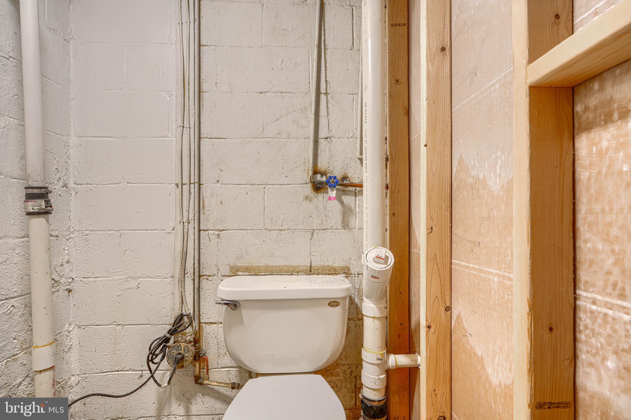 WEST INVERNESS - Residential