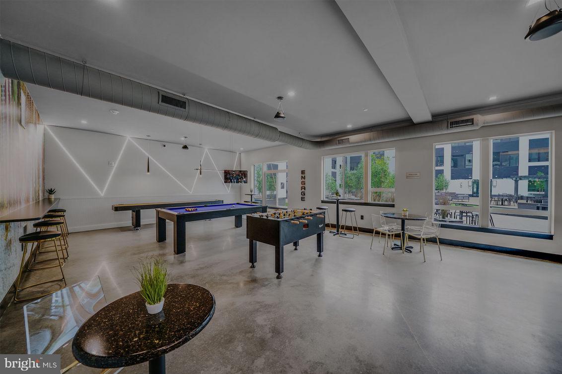 PHOENIX COMMUNITIES - Residential Lease