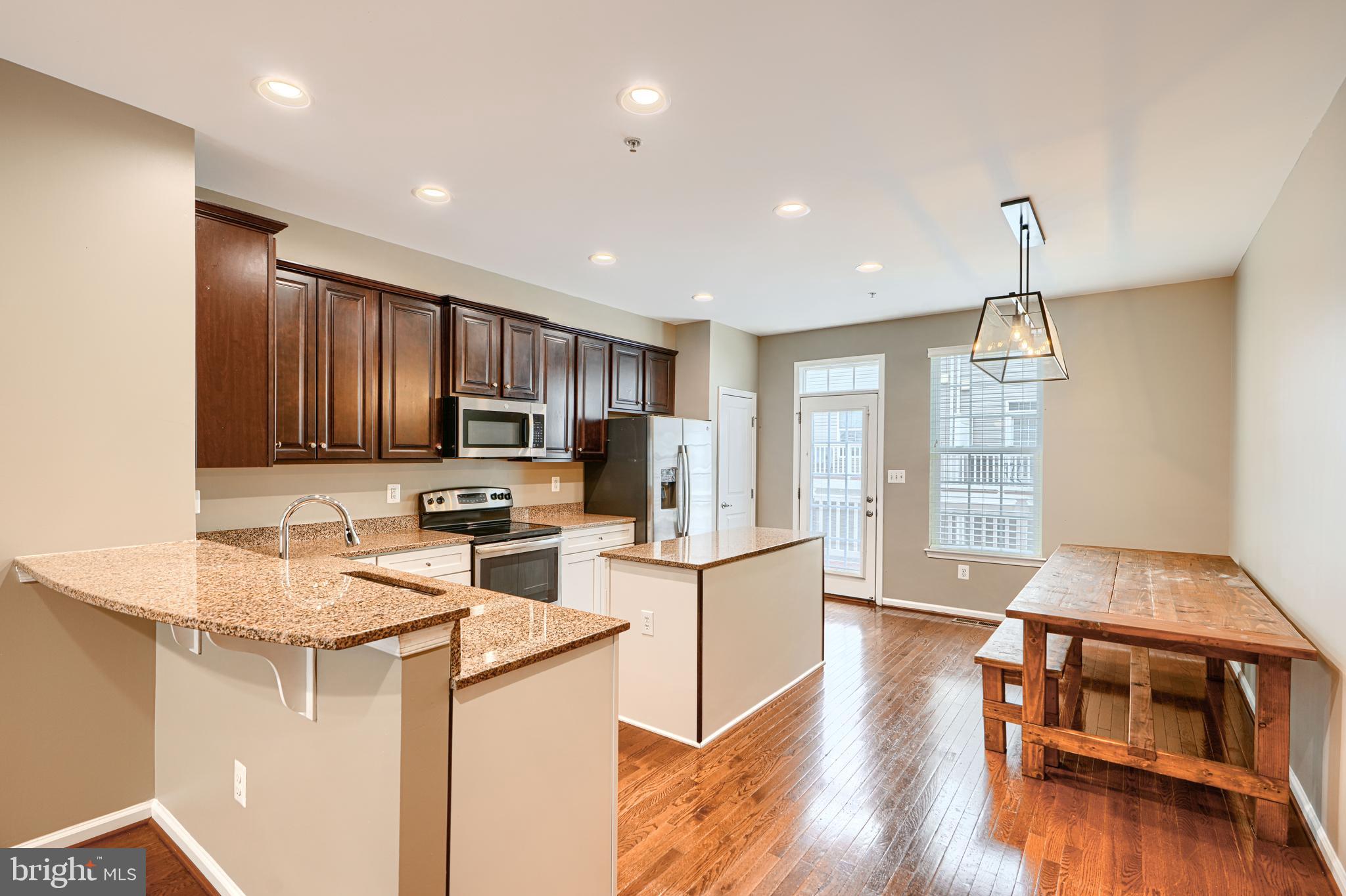 GREEKTOWN - Residential