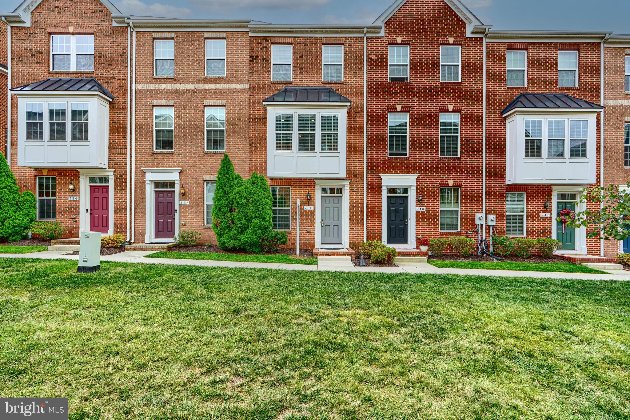 GREEKTOWN - Residential