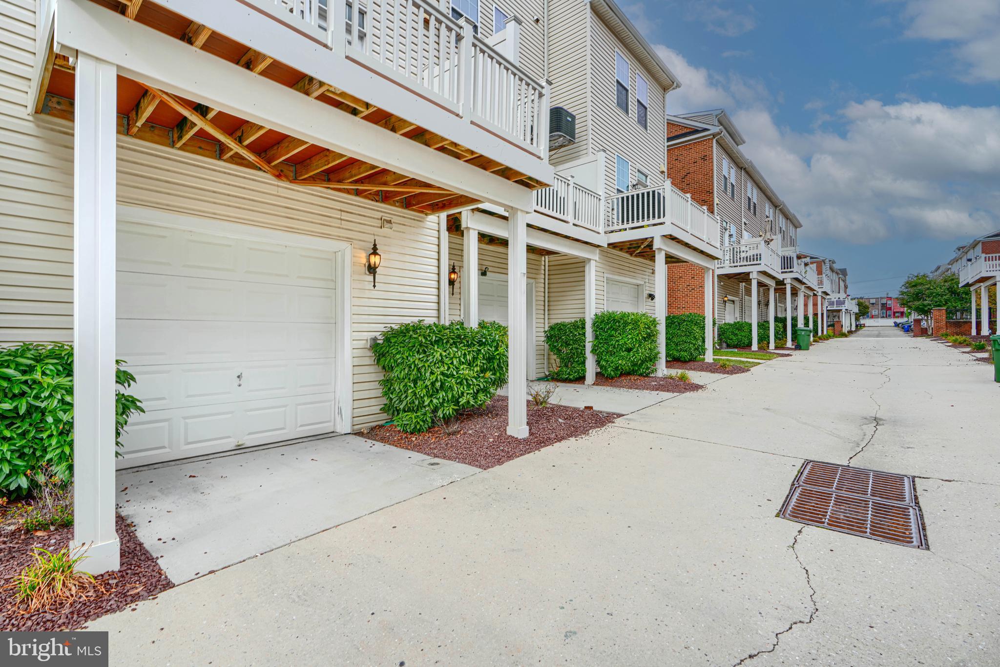 GREEKTOWN - Residential