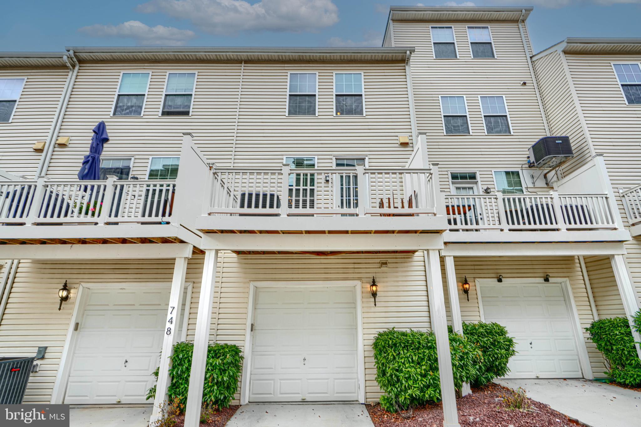 GREEKTOWN - Residential