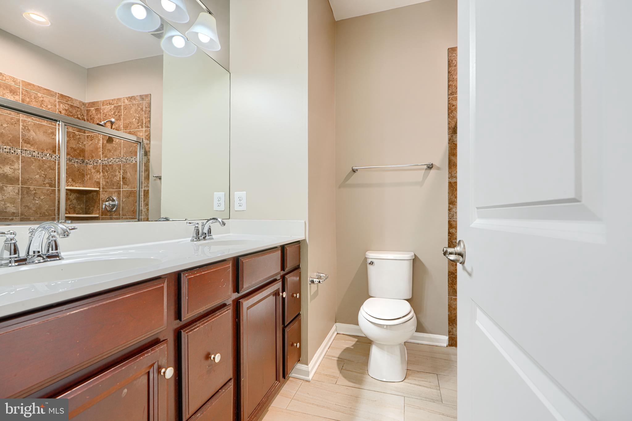 GREEKTOWN - Residential