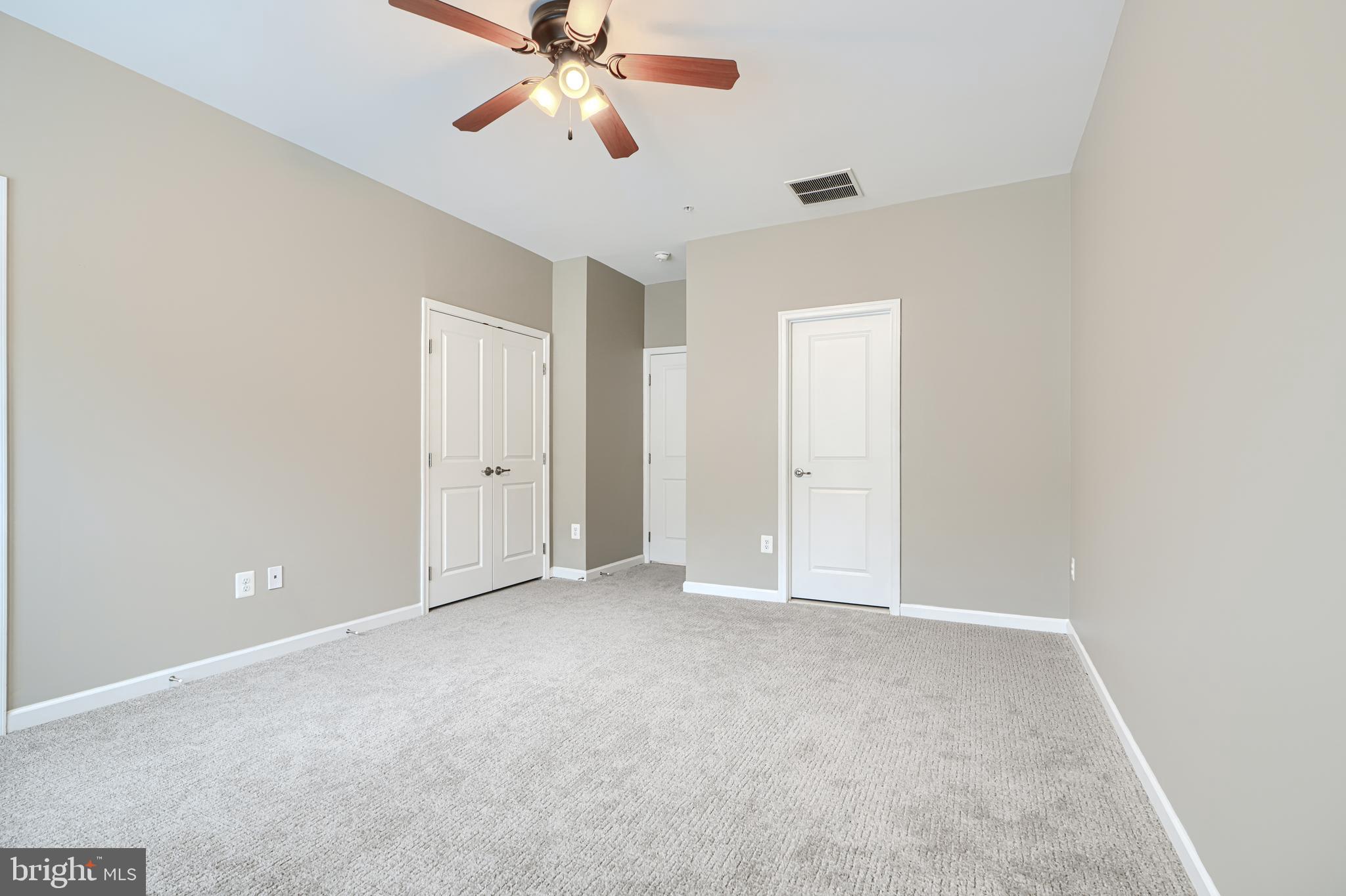 GREEKTOWN - Residential