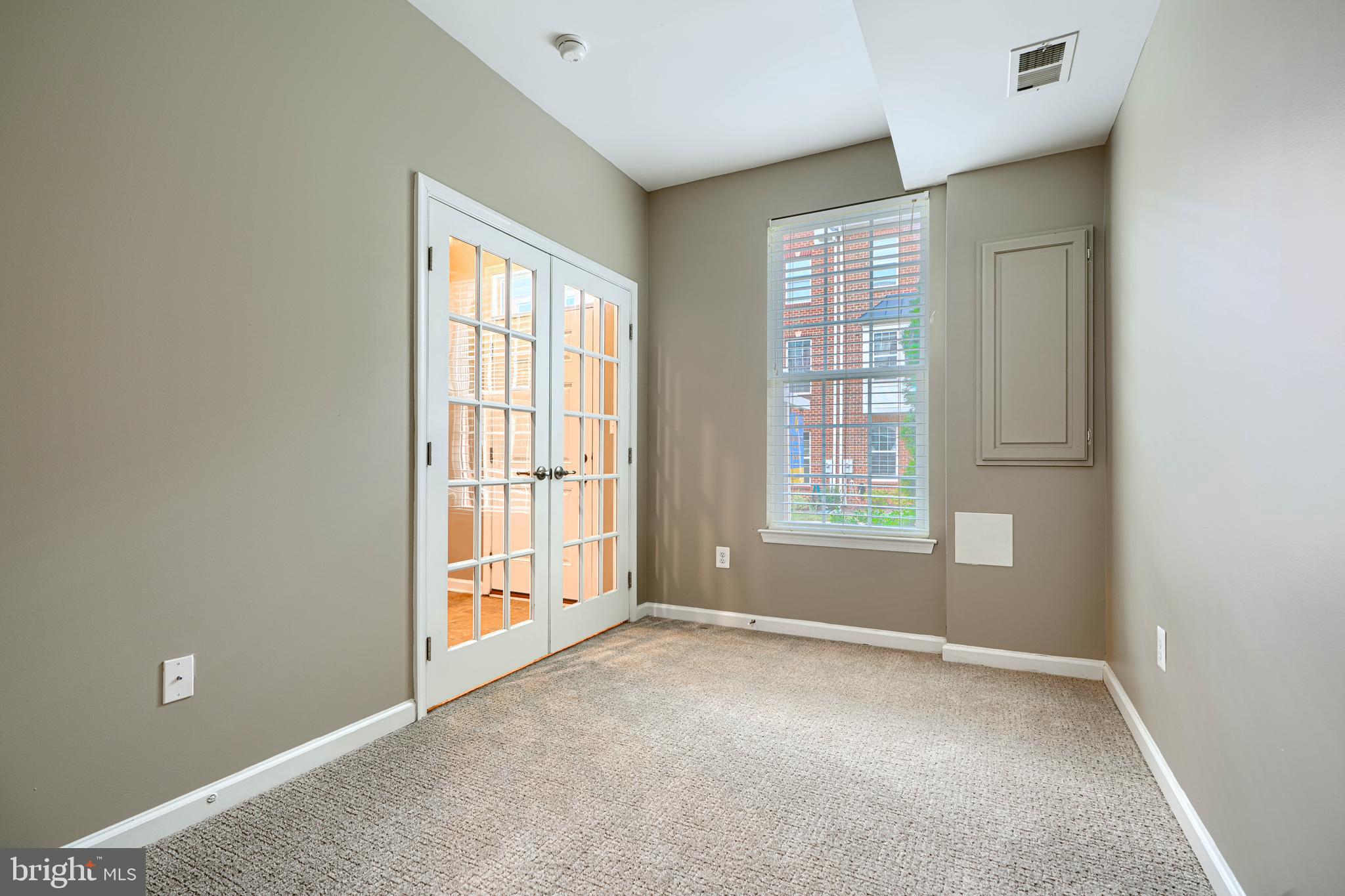 GREEKTOWN - Residential