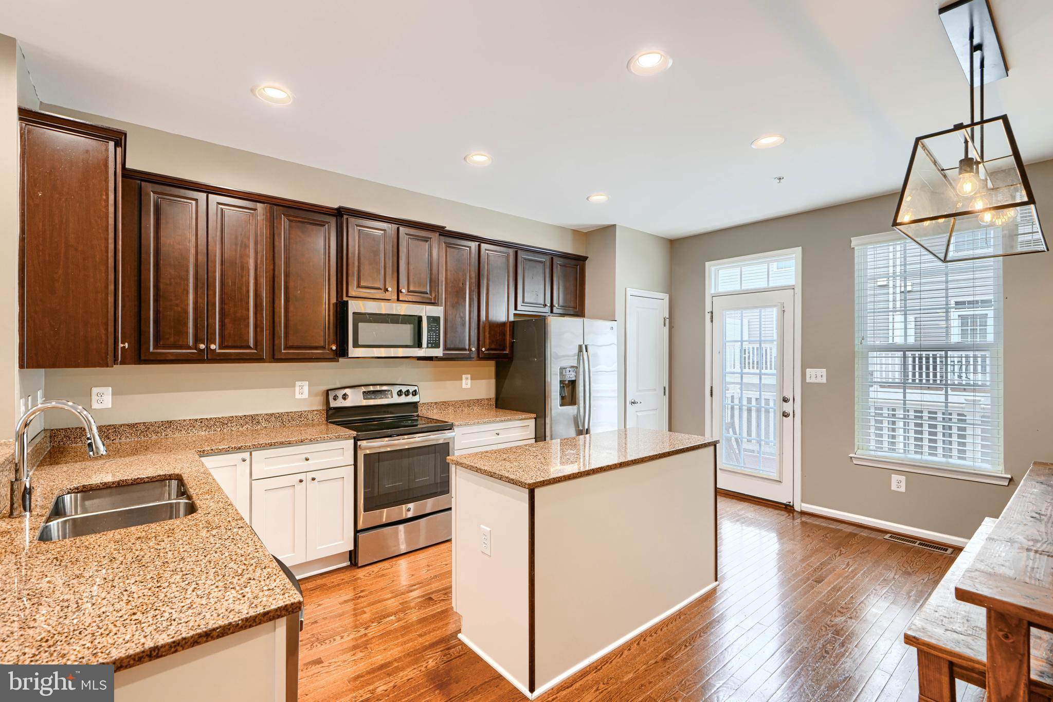 GREEKTOWN - Residential