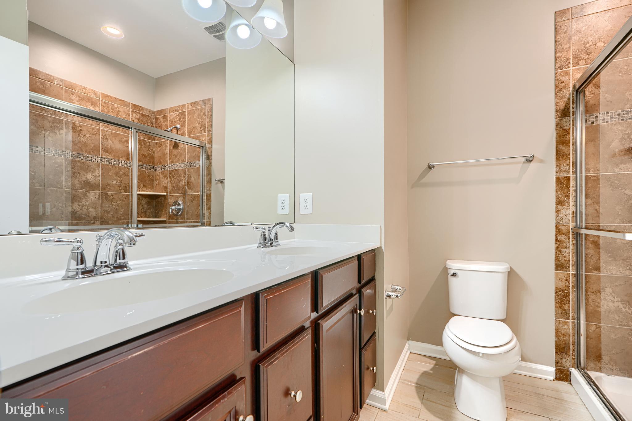 GREEKTOWN - Residential