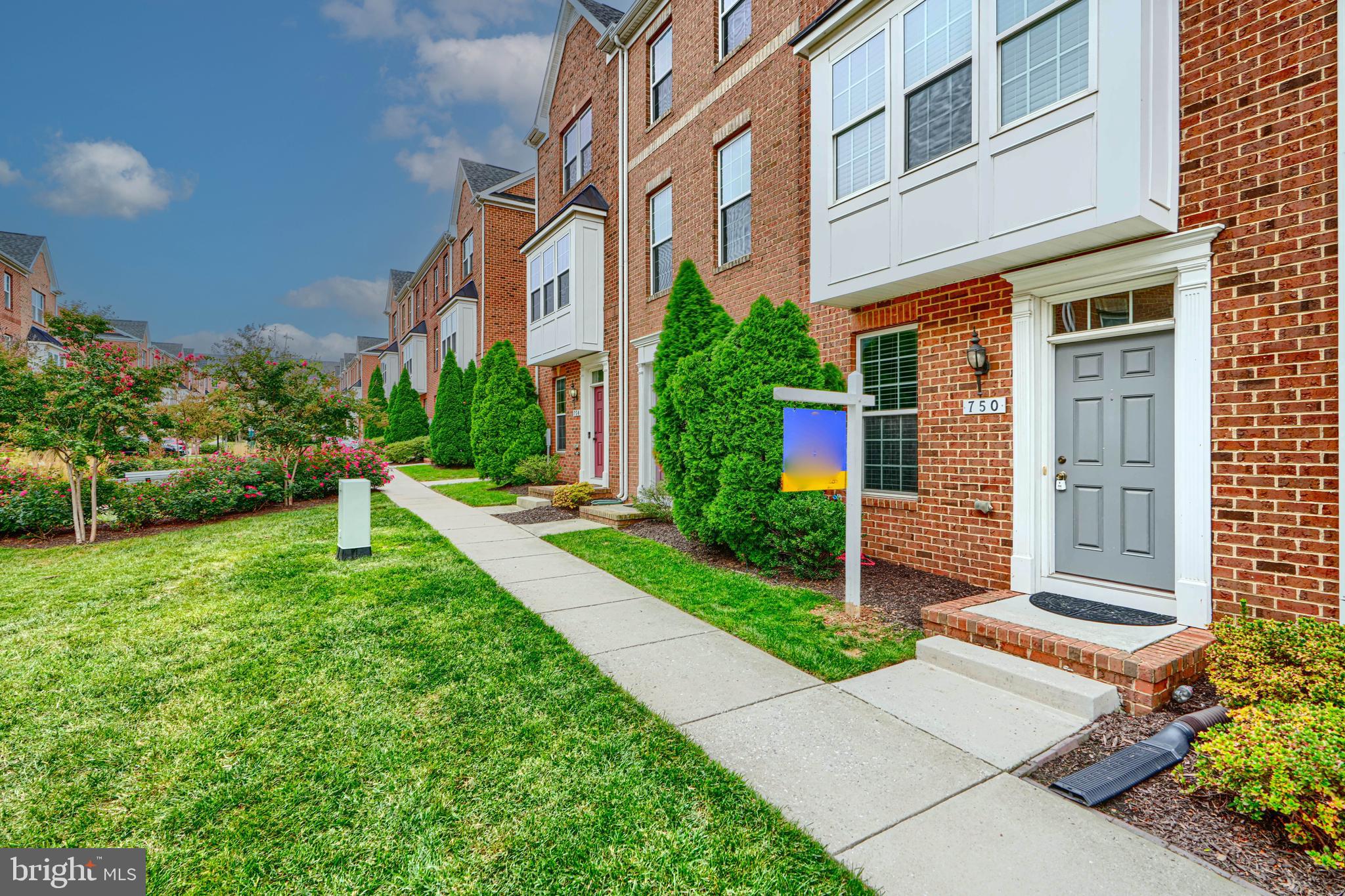 GREEKTOWN - Residential