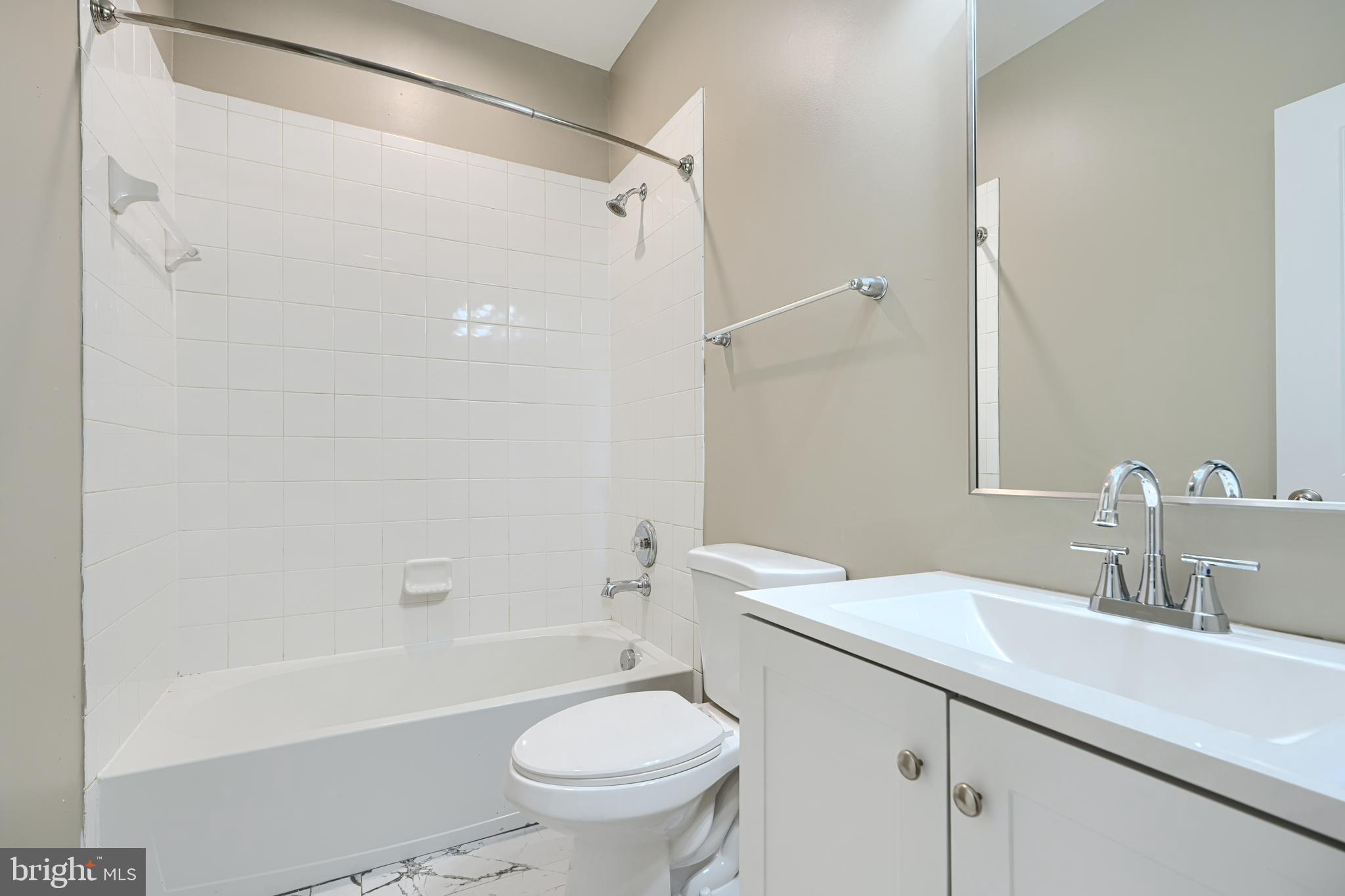 GREEKTOWN - Residential