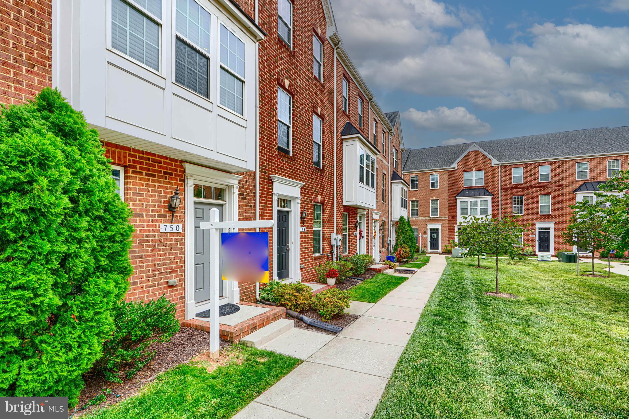 GREEKTOWN - Residential