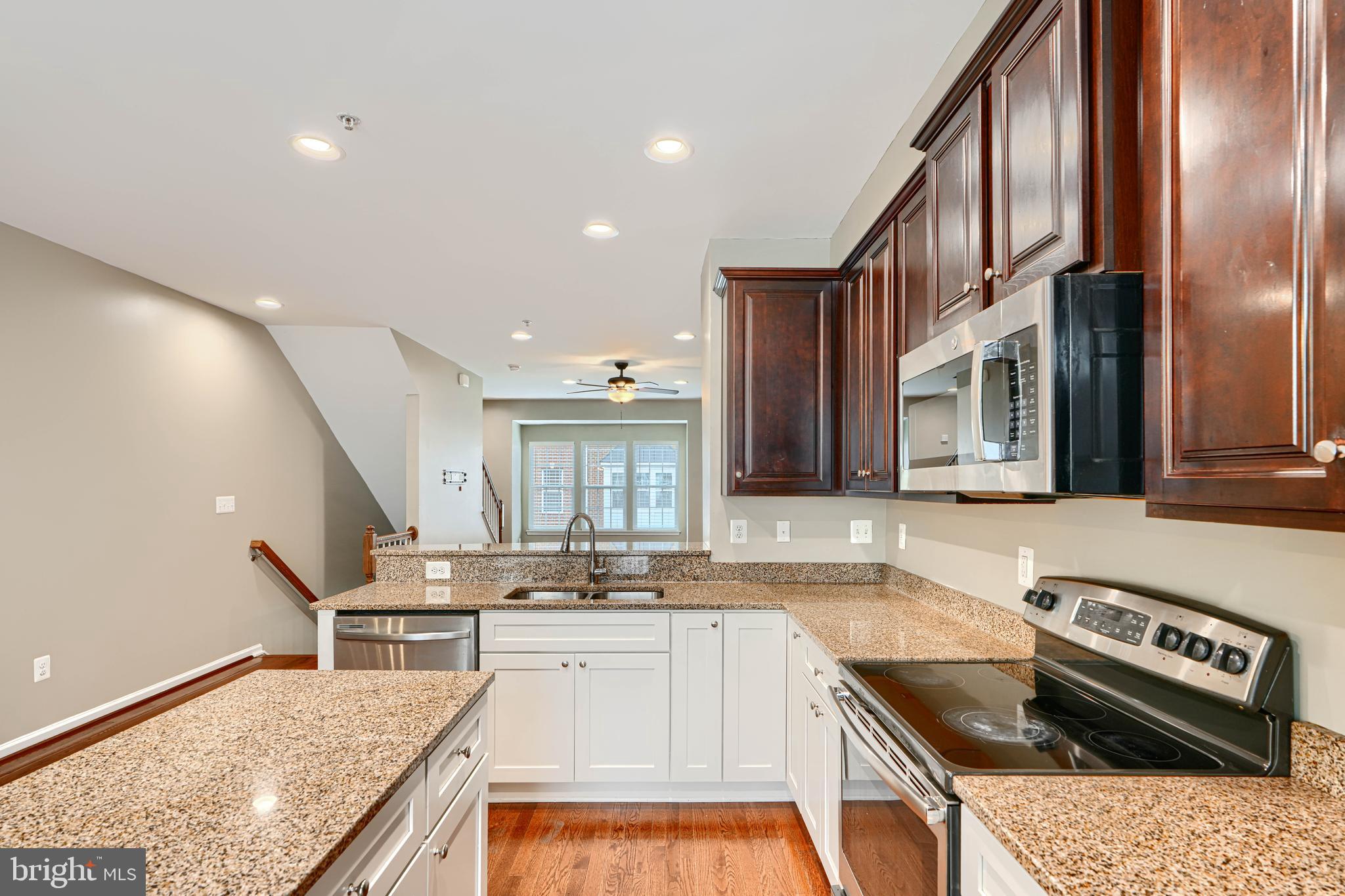 GREEKTOWN - Residential