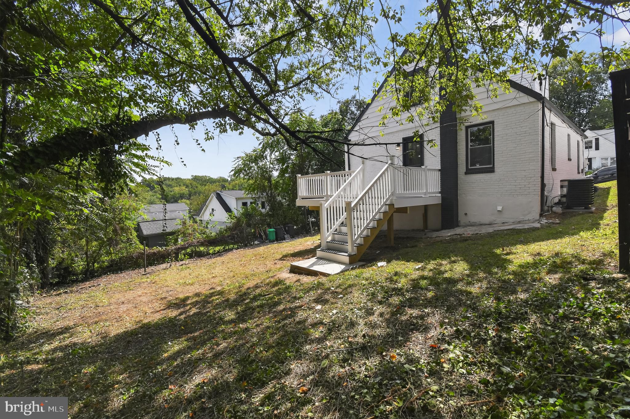 BRADBURY HEIGHTS - Residential