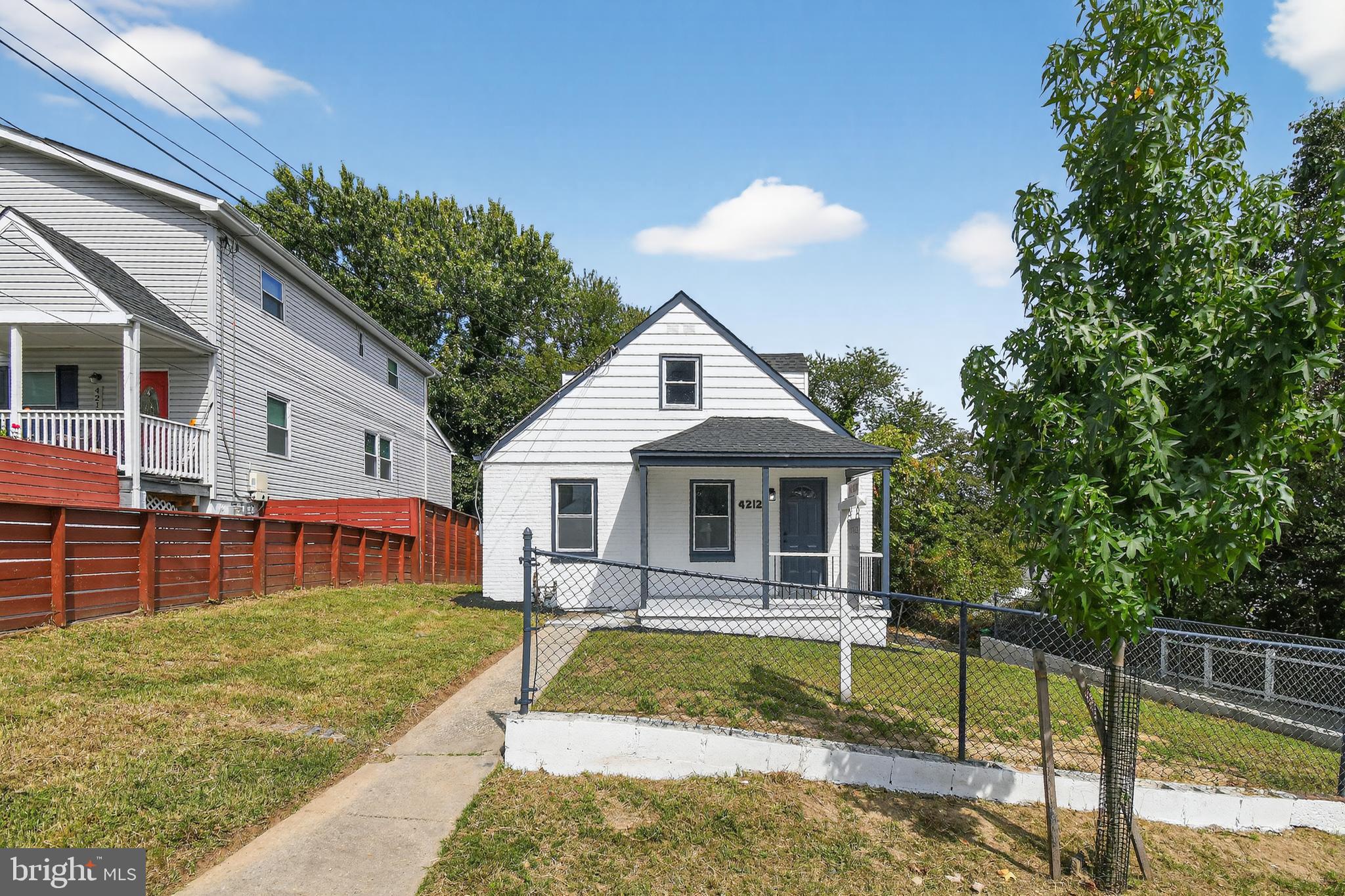 BRADBURY HEIGHTS - Residential