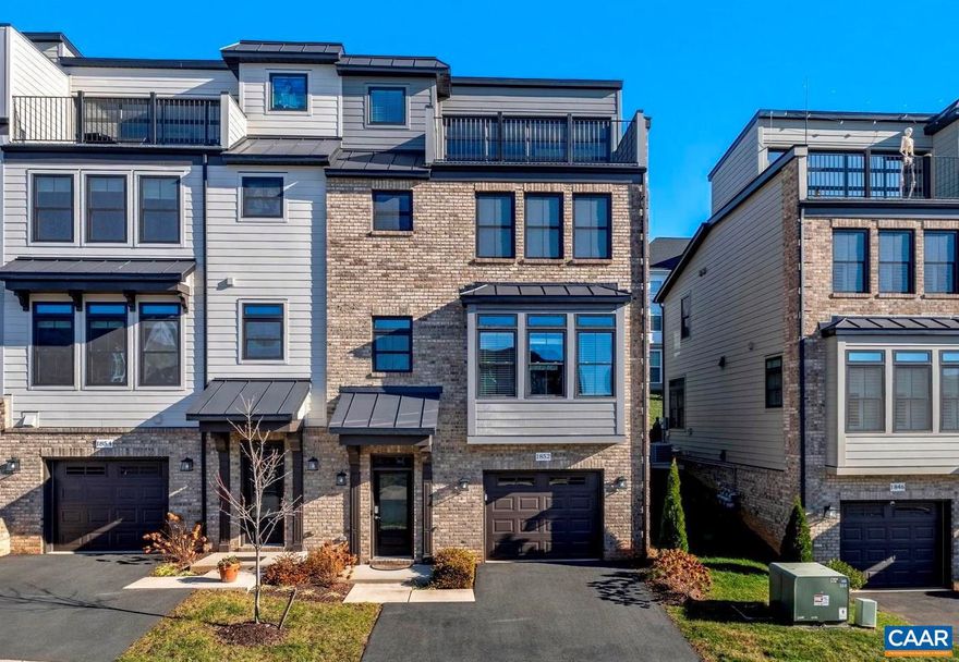 OPEN HOUSE Sunday 1-3:00 Welcome to your slice of modern comfort! This contemporary townhouse, crafted in 2021, is a perfect blend of style and efficiency. Imagine stepping into open living space with gleaming flooring throughout, a gourmet kitchen with state-of-the-art appliances and sleek finishes, plus a bright dining area with beautiful, large windows. 3 of the 4 bedrooms are above and then ascend to the fourth level and be greeted by a stunning rooftop patio with an entertaining bar for your next gathering, complete with all the essentials to host in style. Picture yourself sipping a drink while watching the sun gracefully dip behind the majestic western mountains, painting the sky in hues you've only dreamed of. Ideally situated in the much desired Cascadia neighborhood with a community pool, playgrounds, trails and community garden, this home also includes yard care with the HOA. Fiber optic internet available. Pearl Certified Gold and HERS rated 57.,Granite Counter,Maple Cabinets