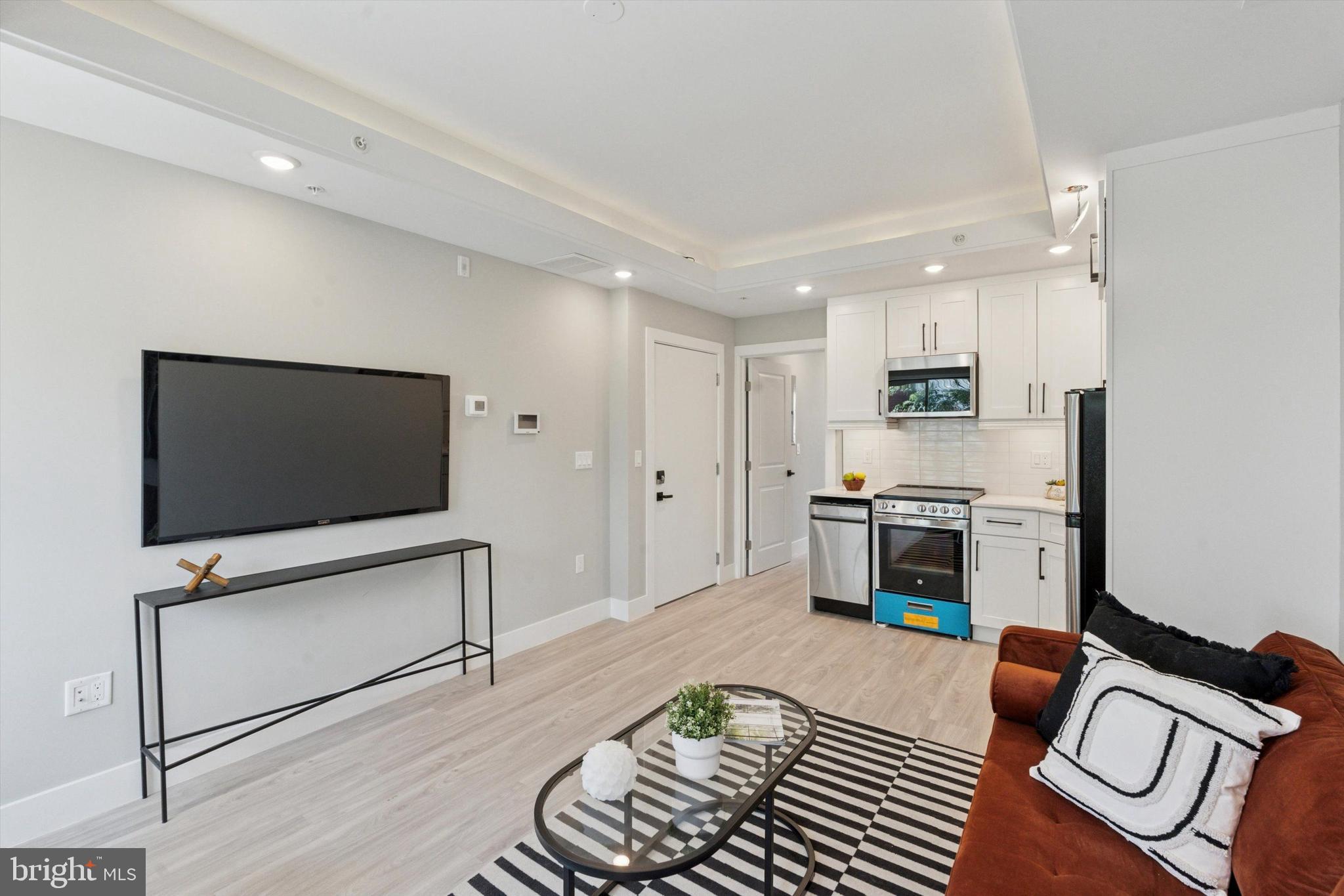 OLDE KENSINGTON - Residential Lease