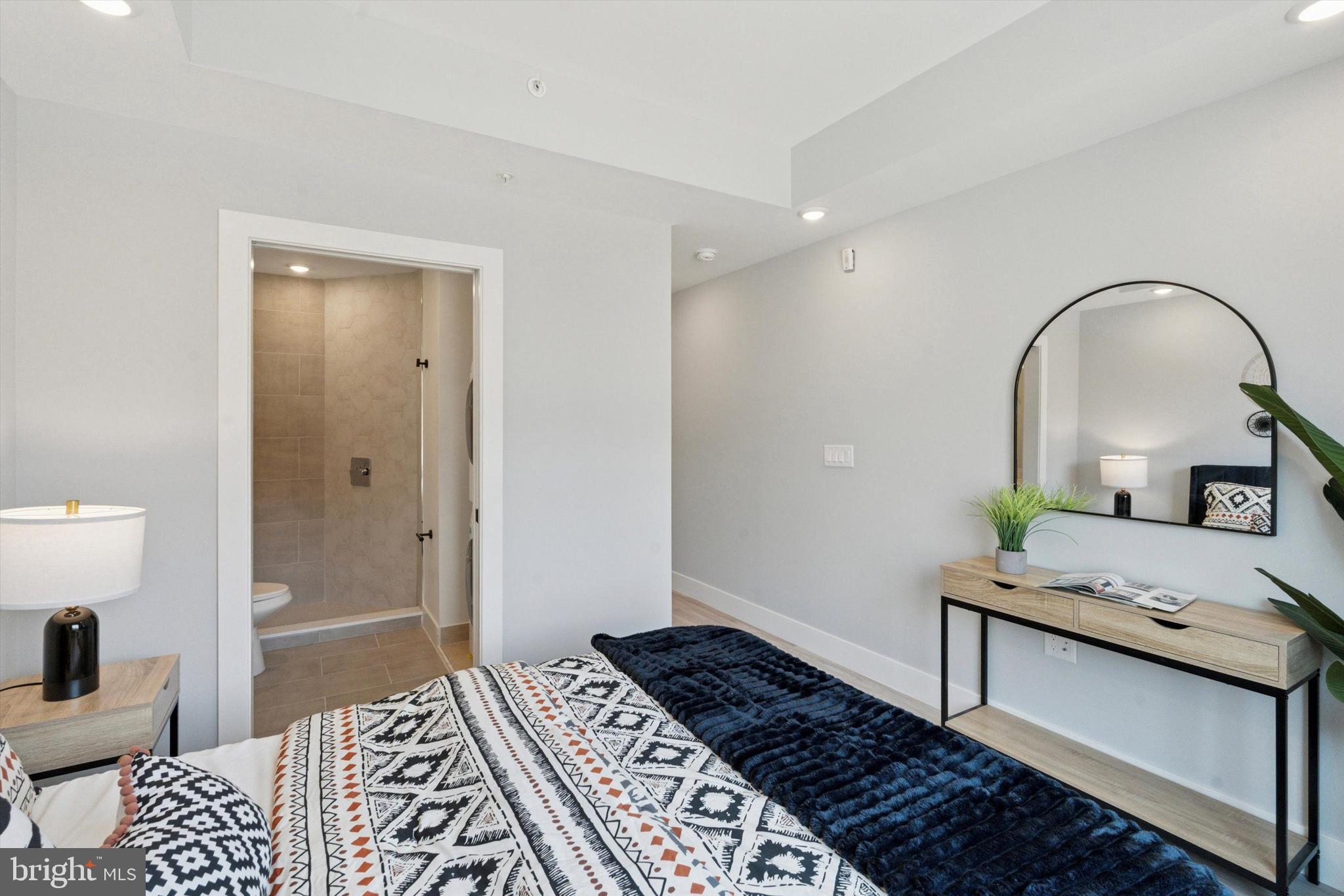 OLDE KENSINGTON - Residential Lease