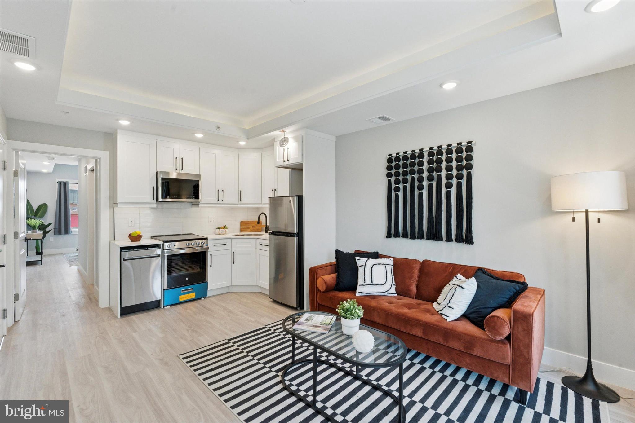 OLDE KENSINGTON - Residential Lease