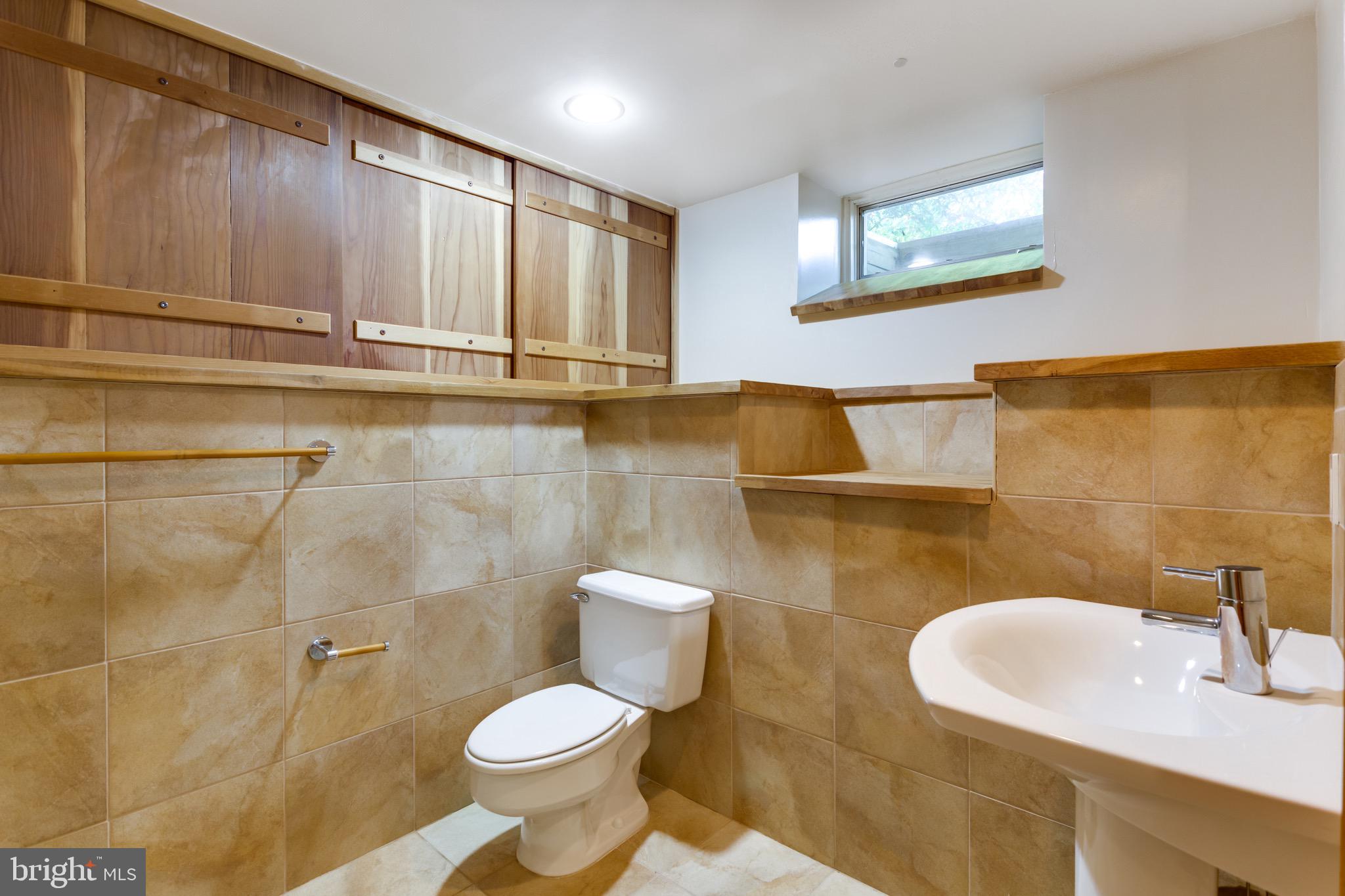 VIRGINIA TERRACE - Residential