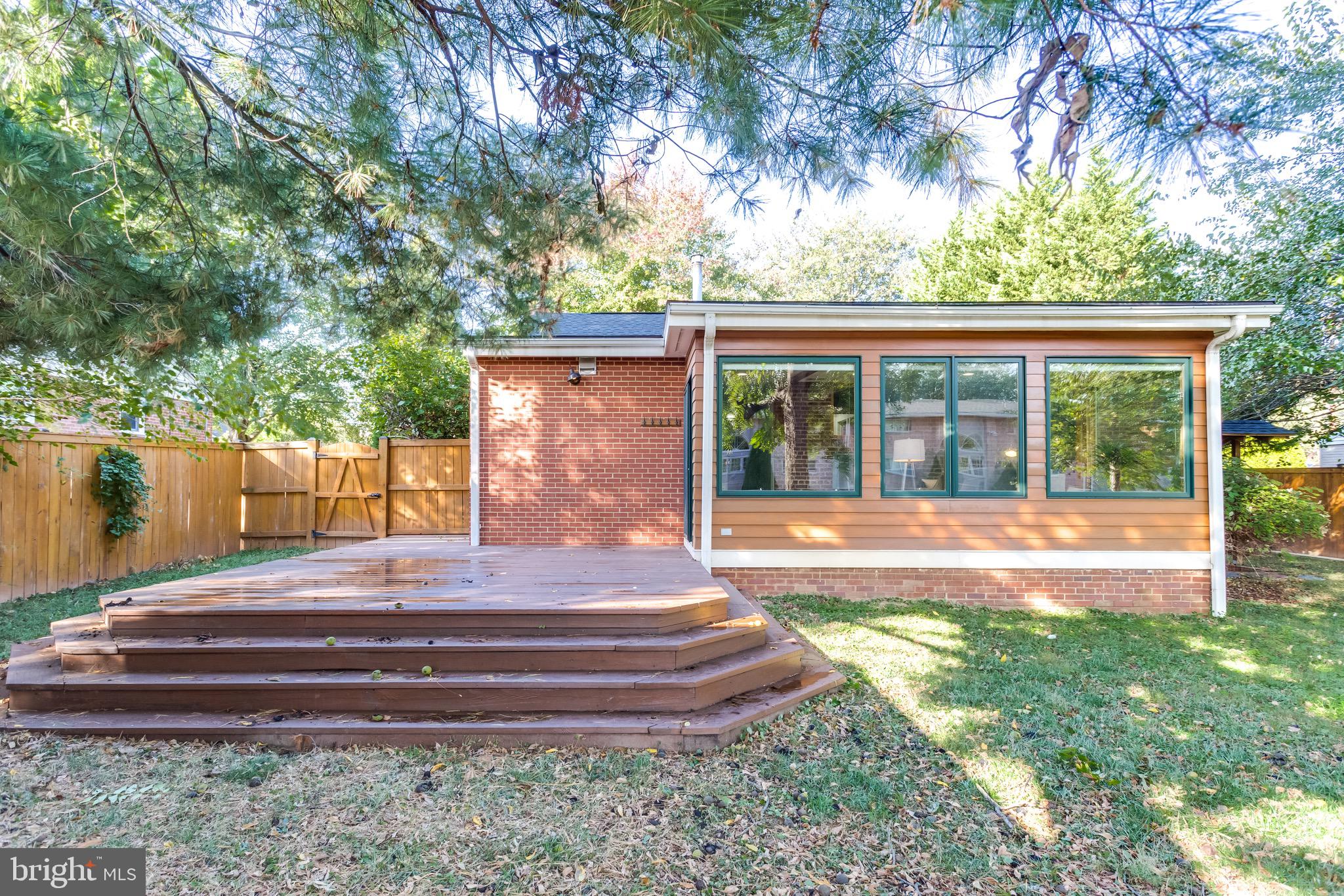 VIRGINIA TERRACE - Residential