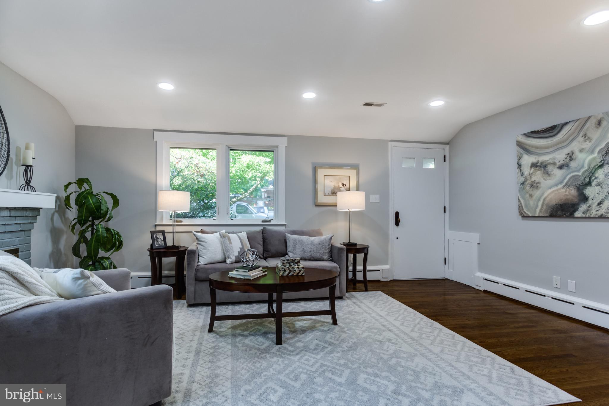 VIRGINIA TERRACE - Residential