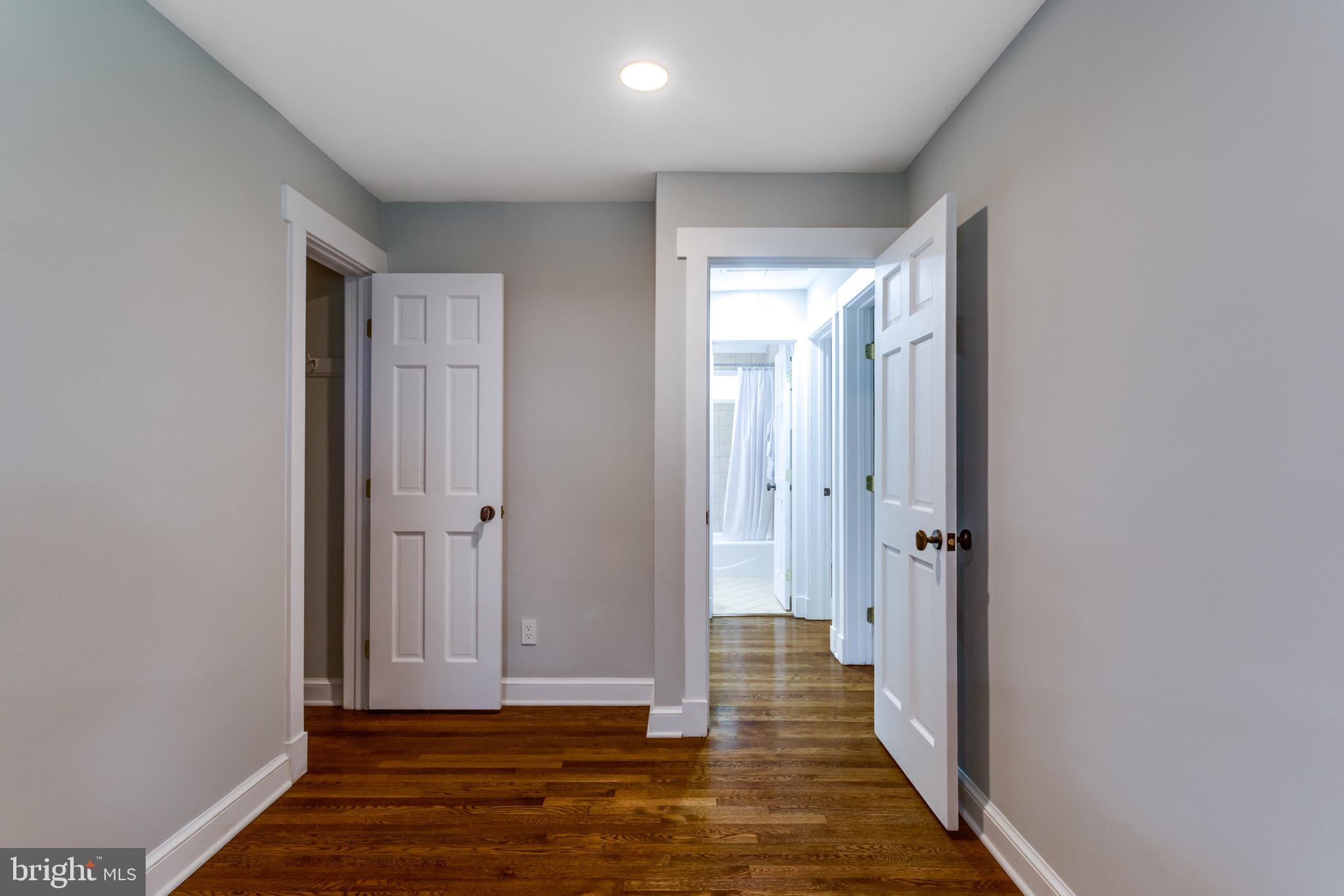 VIRGINIA TERRACE - Residential