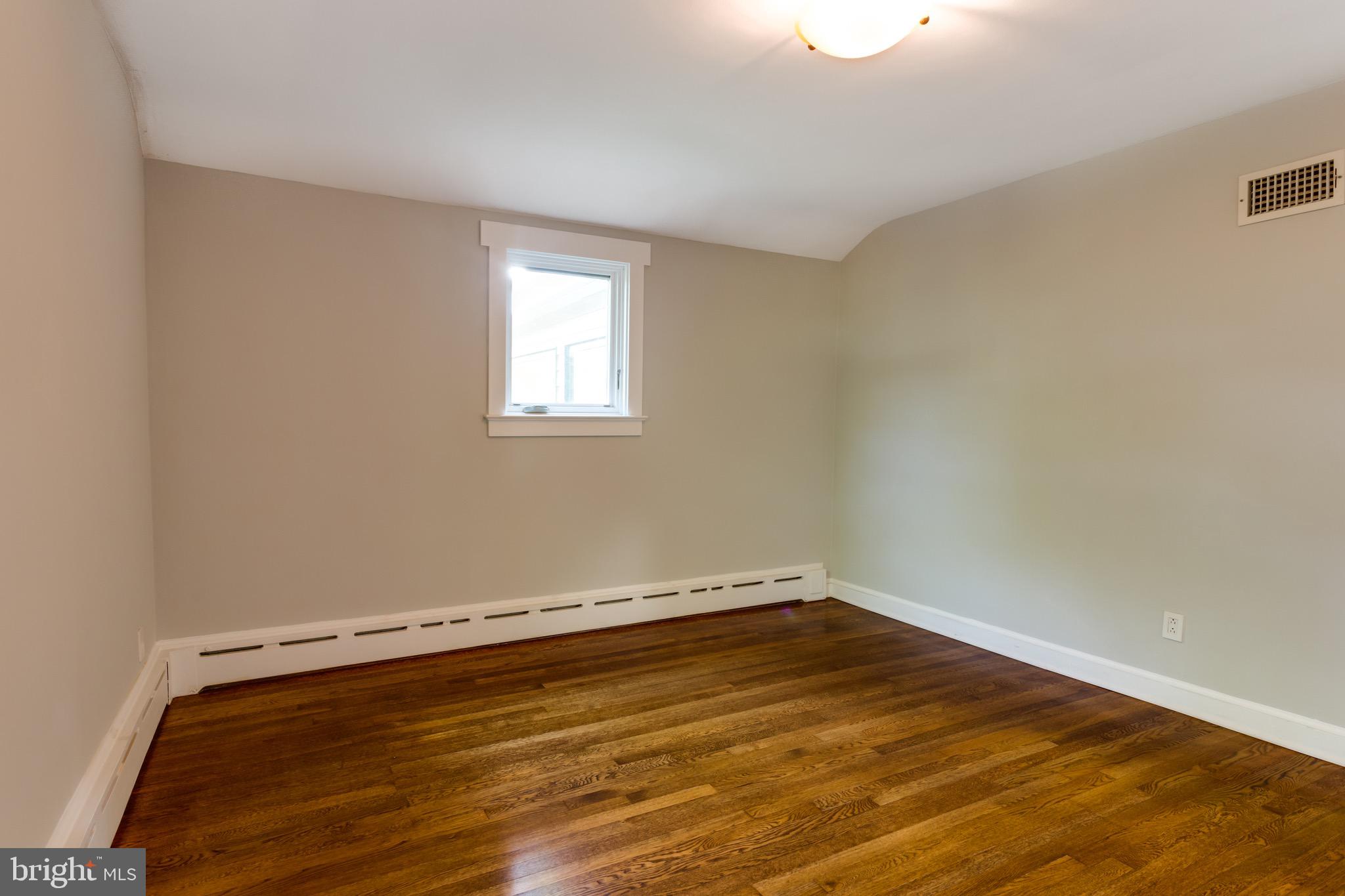 VIRGINIA TERRACE - Residential