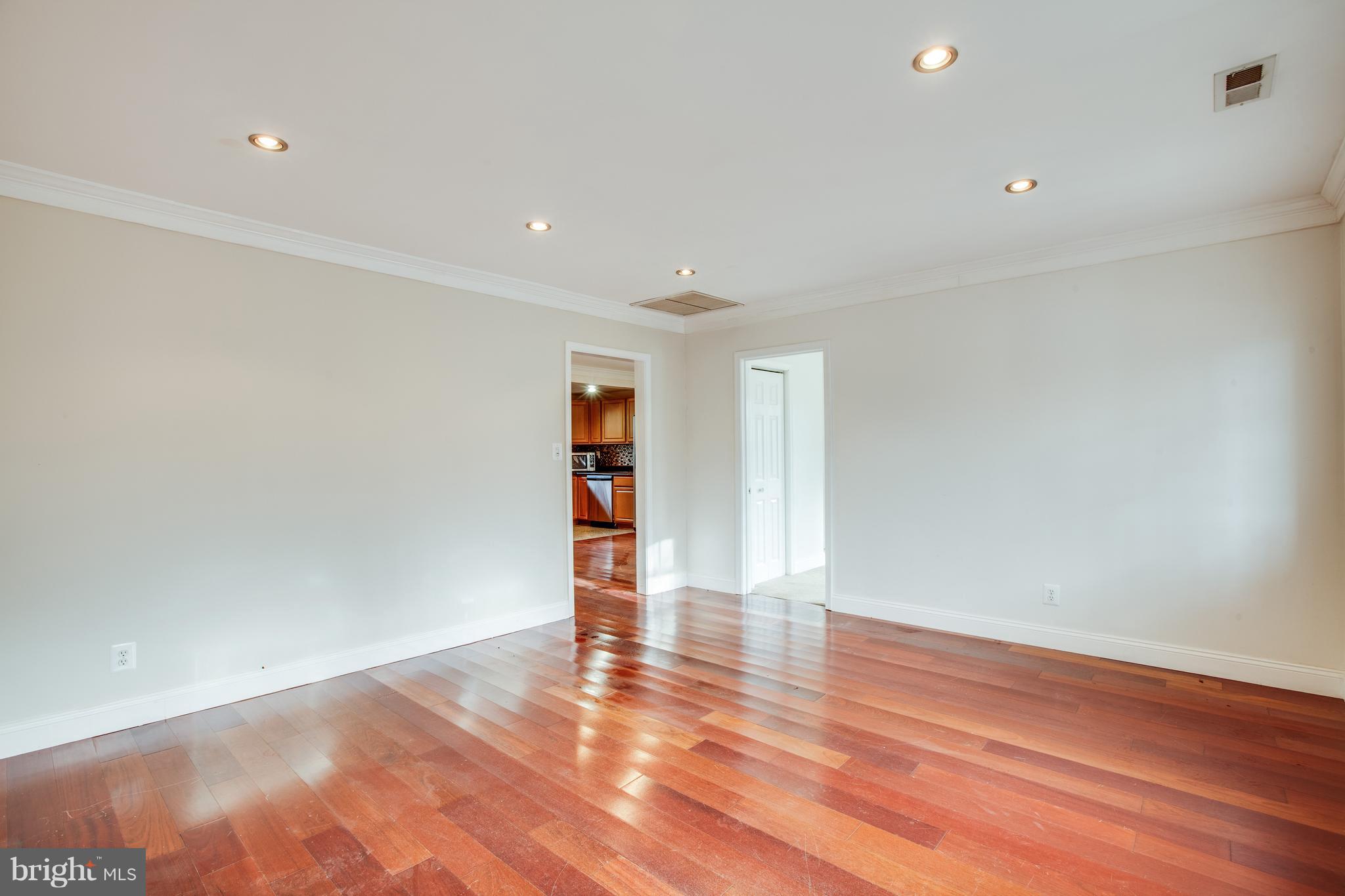 SYLVANIA HEIGHTS - Residential