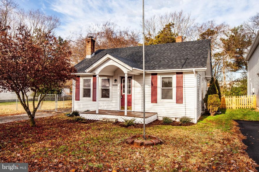 Charming two bedroom home that has undergone total renovation. Newer kitchen/hardwoods/carpet/SS appliances/Granite tops/HVAC, and much more. Roof replaced in 2018. Move-in ready! A must see!