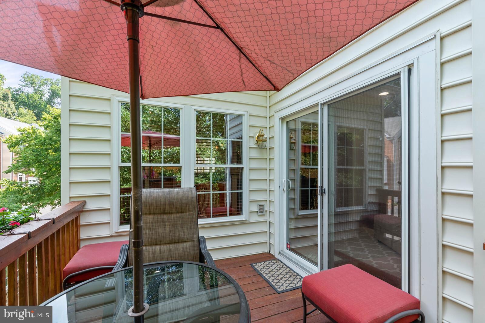 FAIRFAX CENTER LANDBAY - Residential