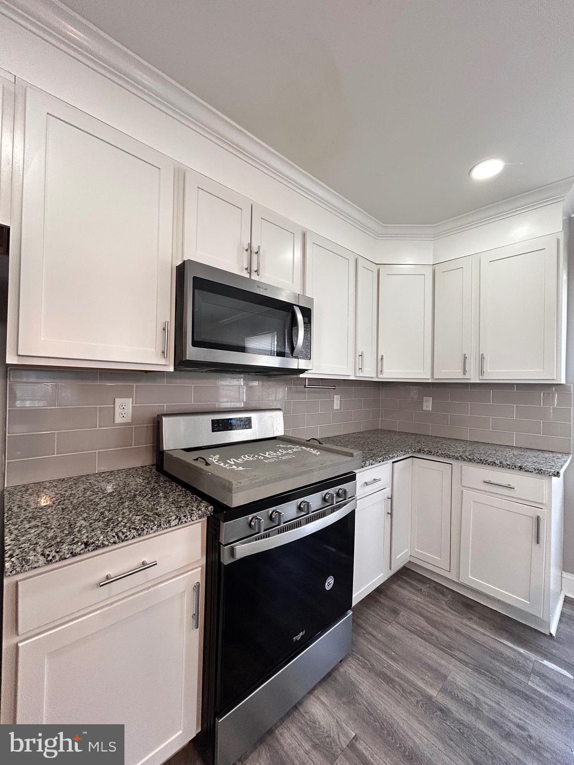 FRANKFORD - Residential