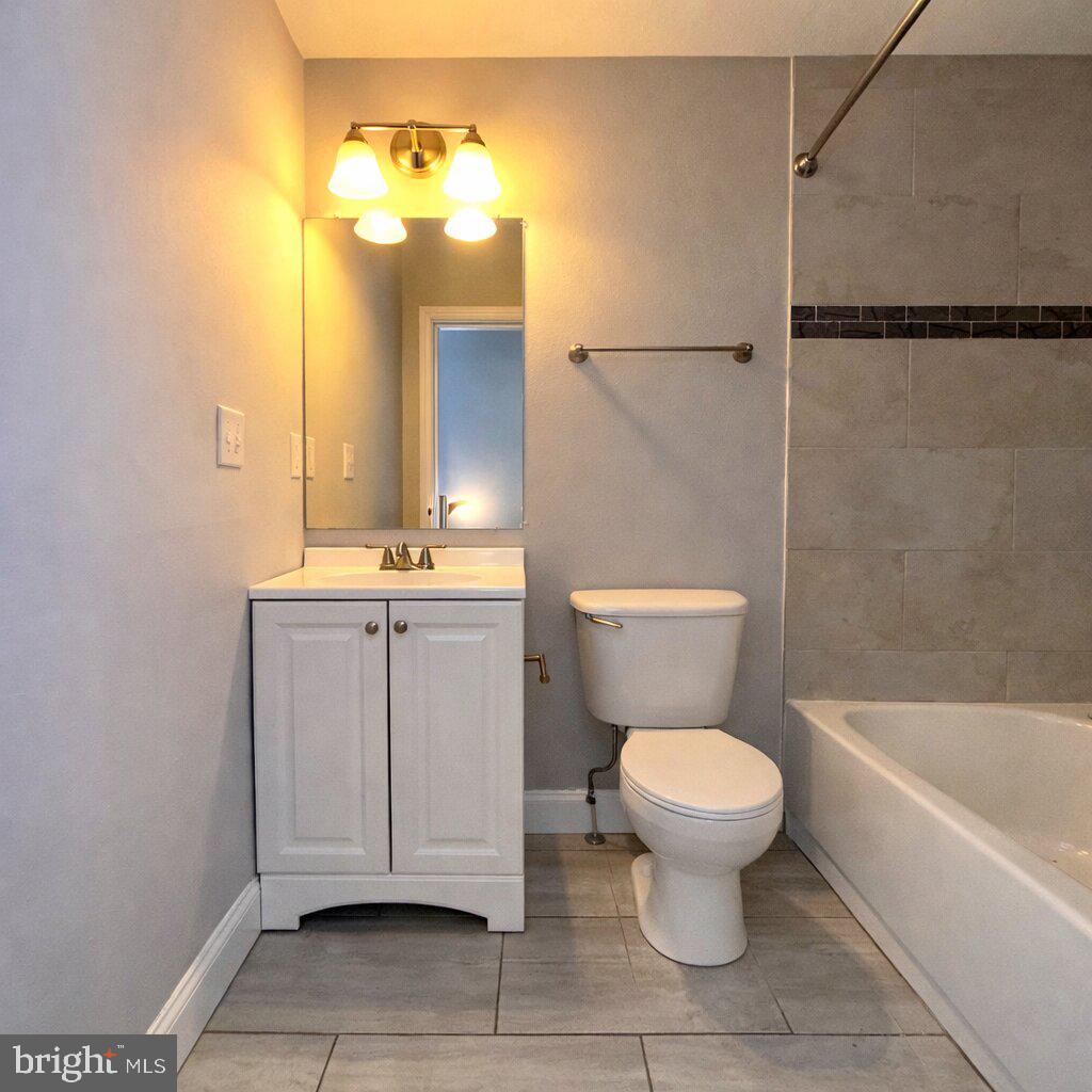 FRANKFORD - Residential
