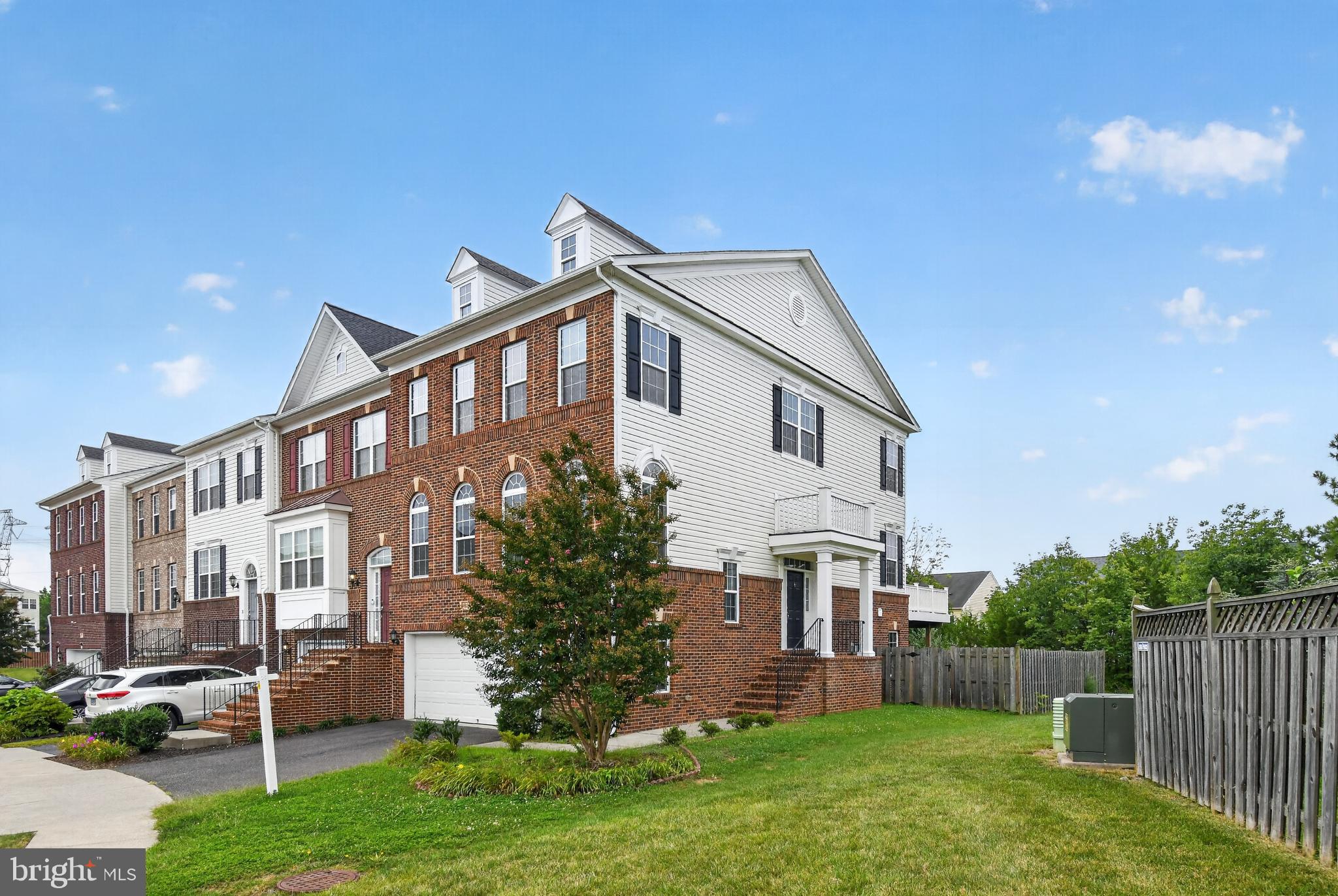 25099 PRAIRIE FIRE SQUARE