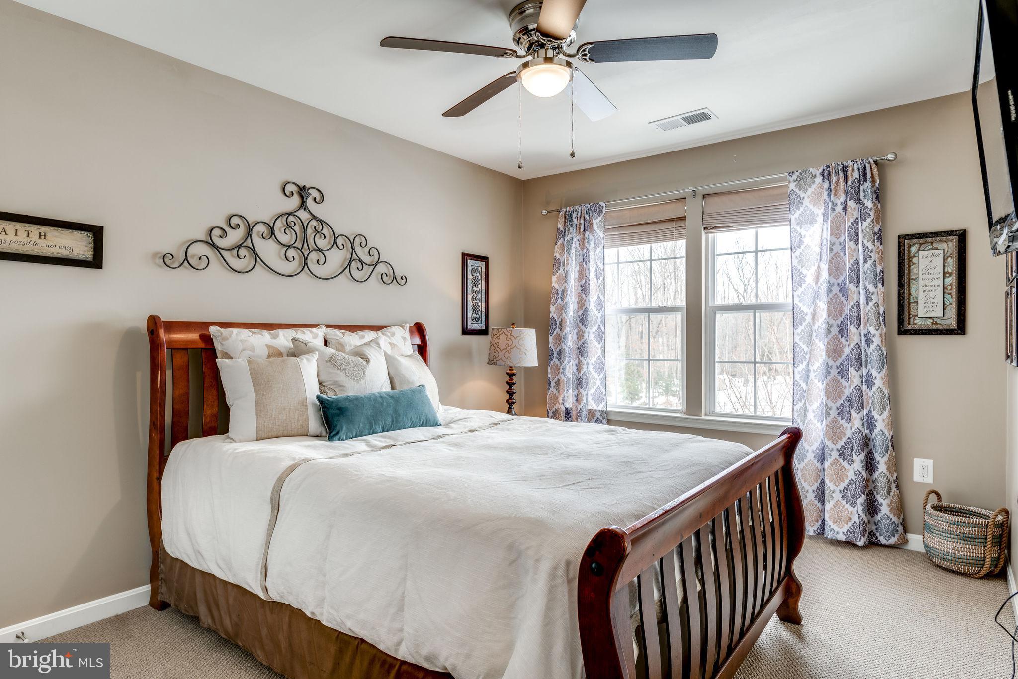 STUARTS CROSSING - Residential