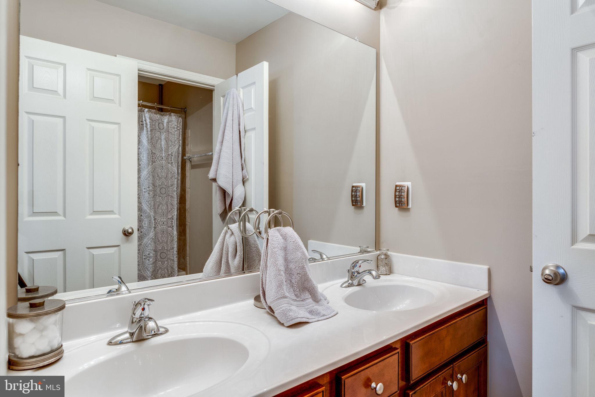 STUARTS CROSSING - Residential