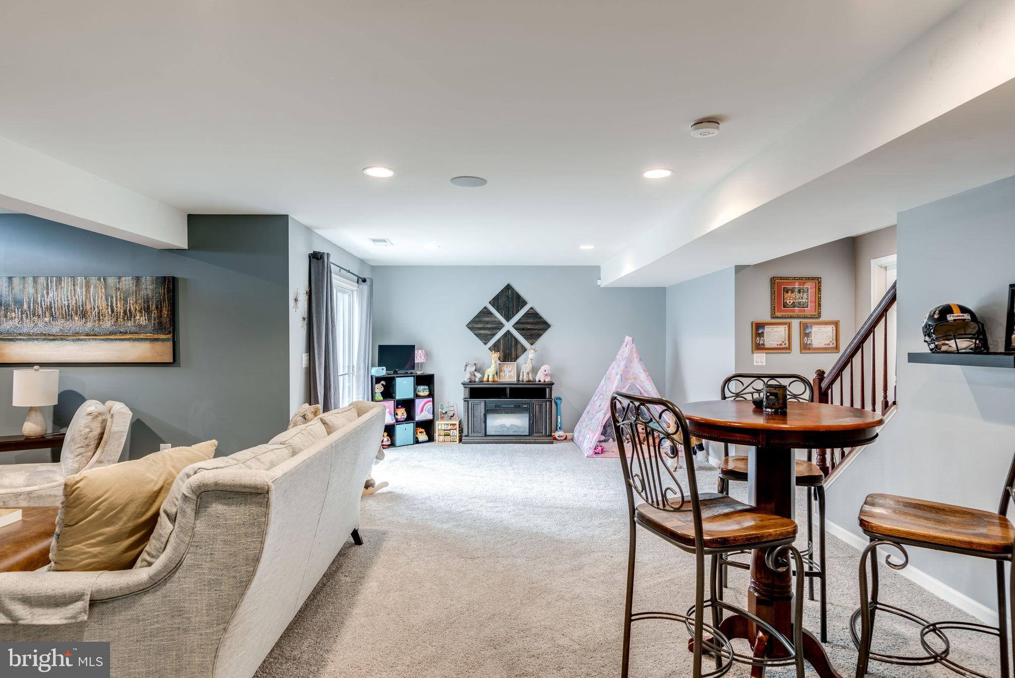 STUARTS CROSSING - Residential