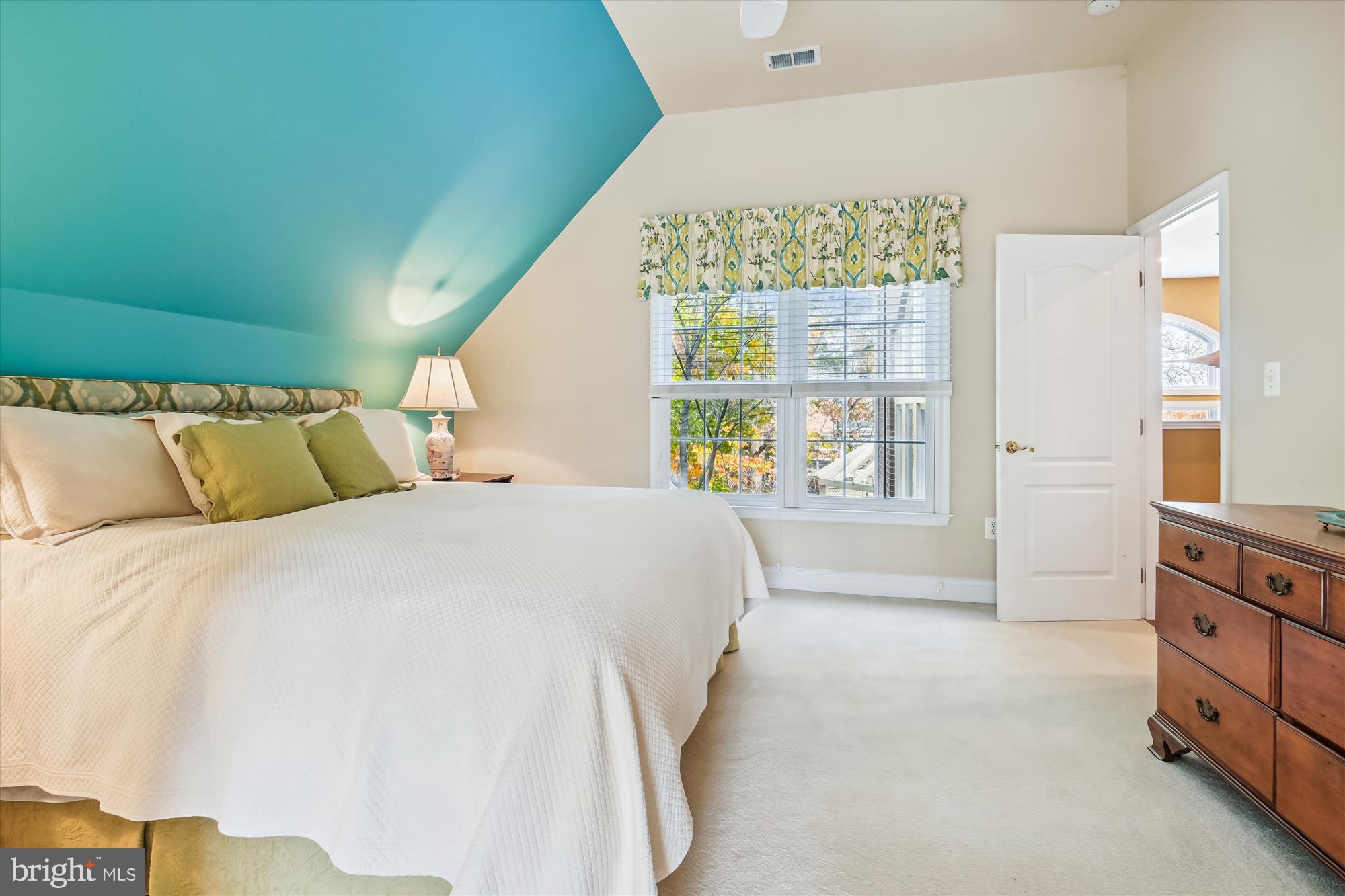 RIVER CREEK - Residential