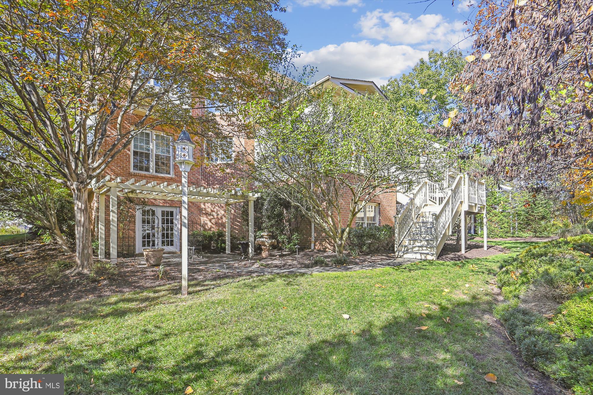 RIVER CREEK - Residential