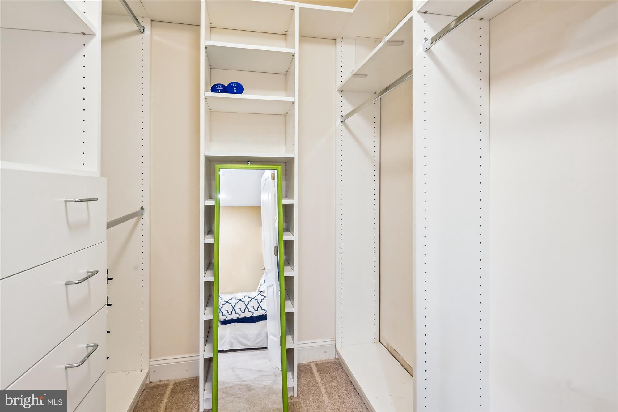 RIVER CREEK - Residential