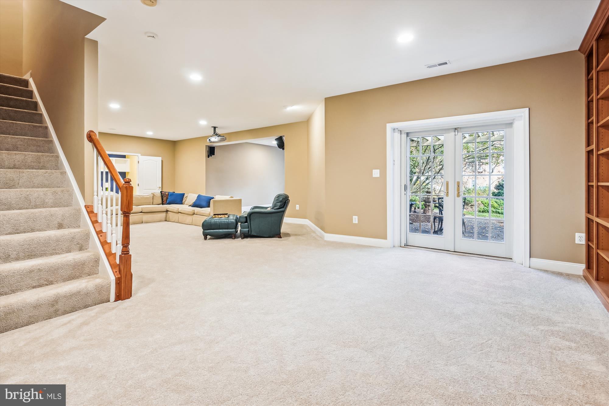 RIVER CREEK - Residential