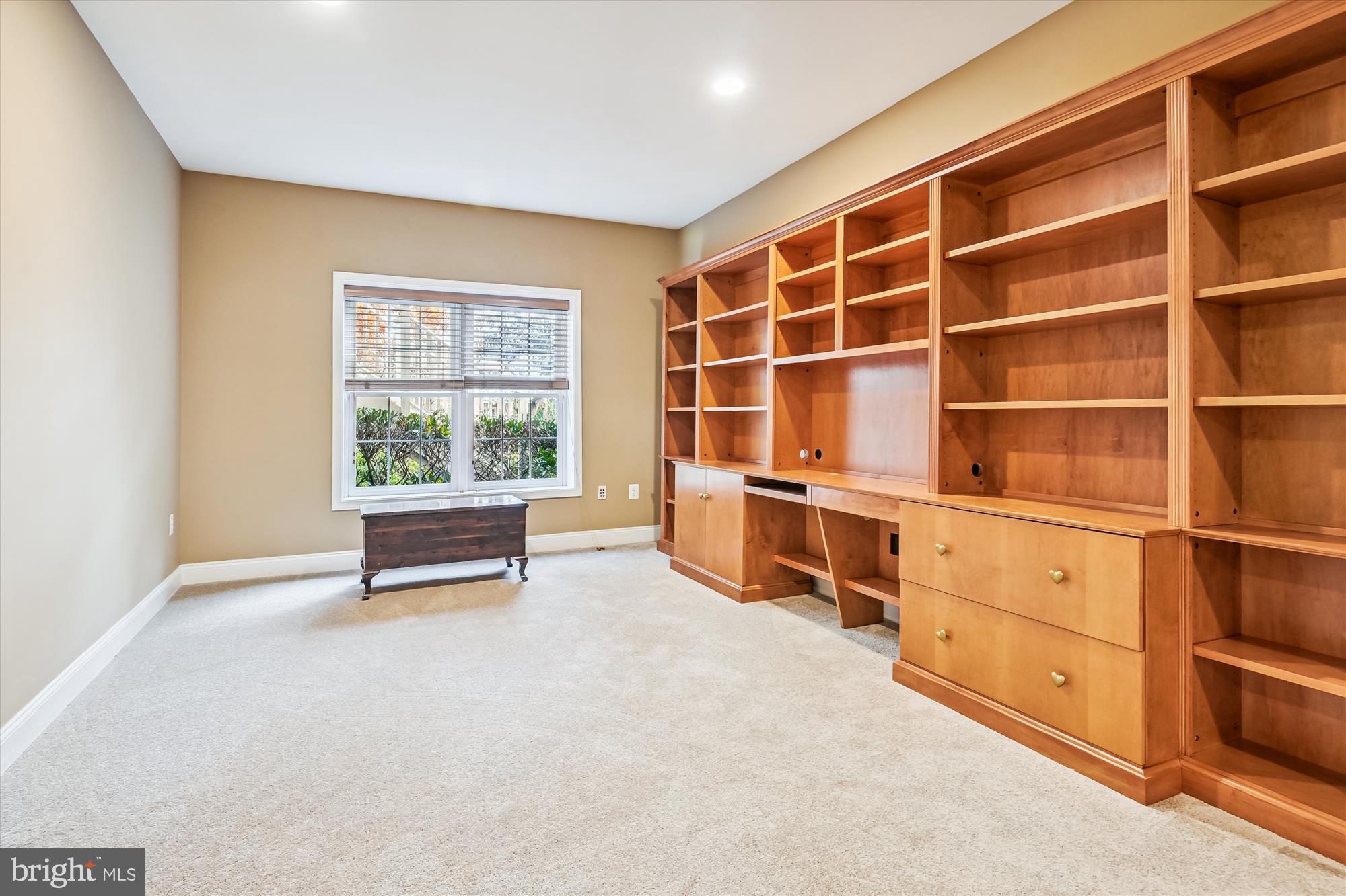 RIVER CREEK - Residential