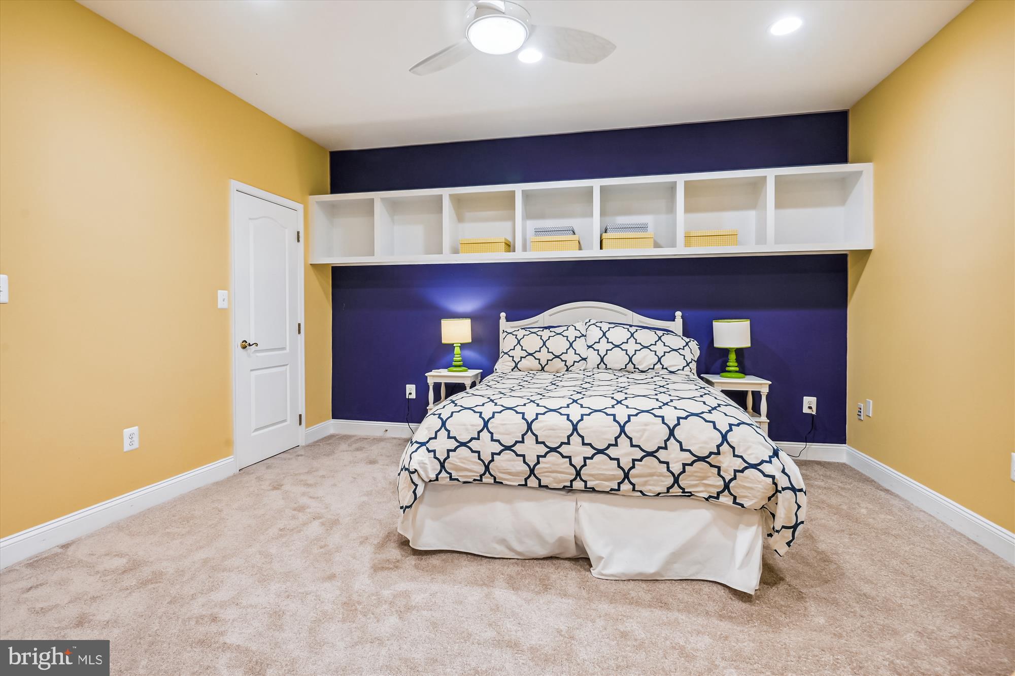 RIVER CREEK - Residential